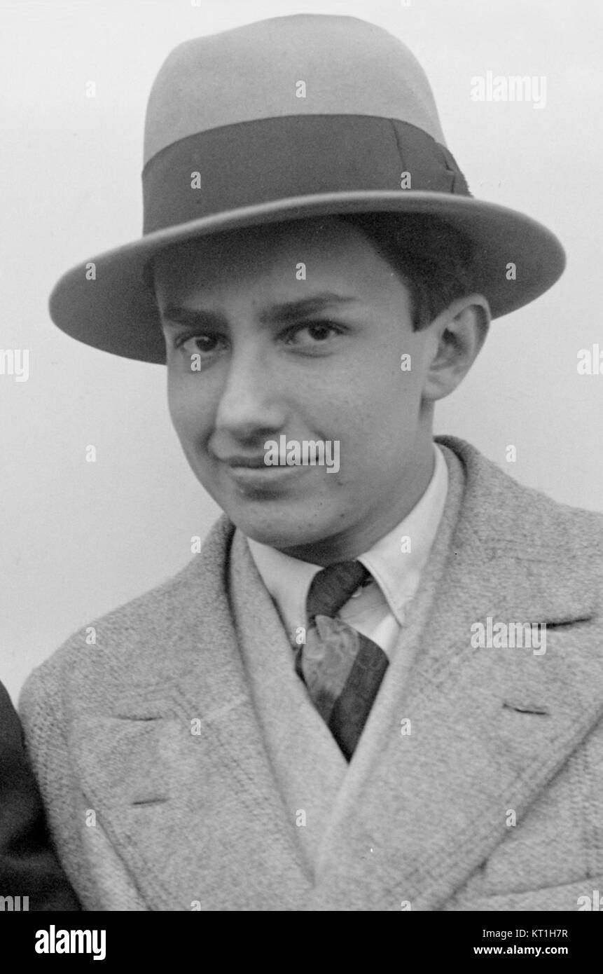 Carl Laemmle Jr., un influente produttore cinematografico e dirigente di studio, noto per il suo ruolo nella creazione della Universal Pictures. Ha contribuito a plasmare la prima industria cinematografica di Hollywood ed è ricordato per il suo acume commerciale e le innovazioni cinematografiche. Foto Stock