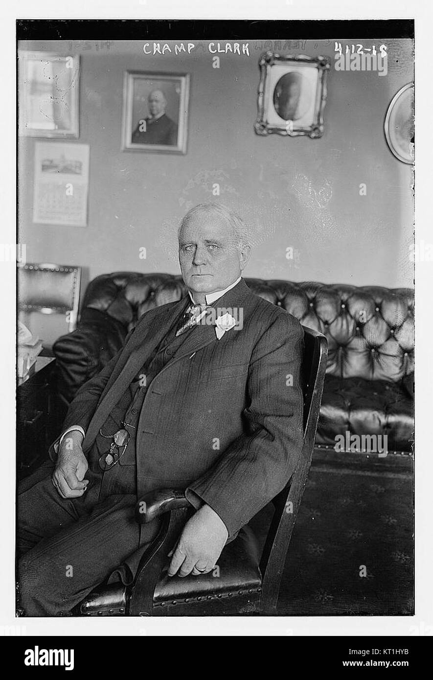 Champ Clark, una figura di spicco nella politica americana, è stato presidente della camera dei rappresentanti degli Stati Uniti dal 1911 al 1919. La sua leadership e la sua influenza politica hanno svolto un ruolo significativo nel plasmare la storia legislativa americana all'inizio del XX secolo. Foto Stock