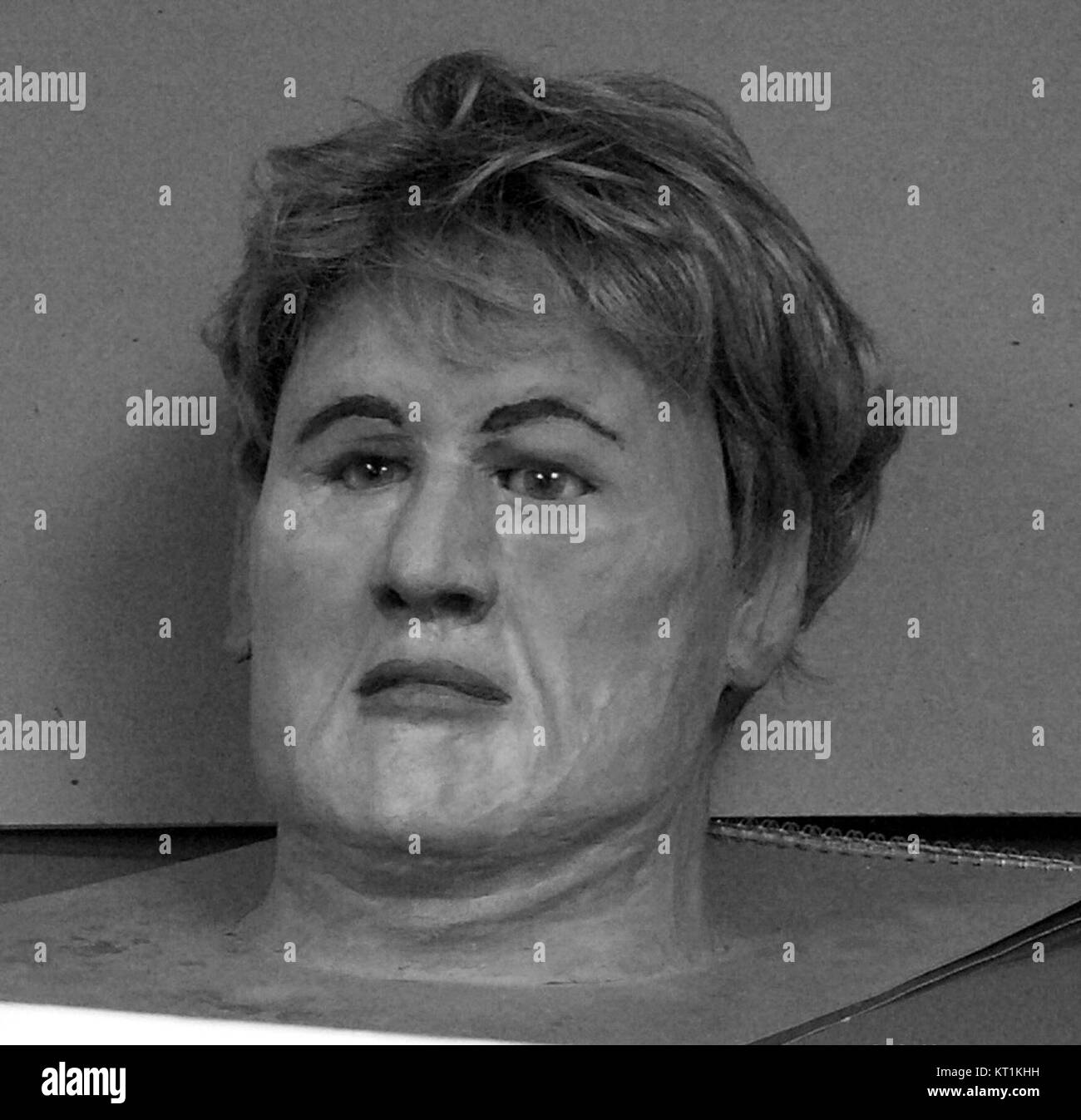 Collier County Jane Doe si riferisce ad una donna non identificata trovata nella contea di Collier, in Florida. Questo caso ha attirato l'attenzione a causa del suo mistero e degli sforzi per identificare il defunto. Foto Stock Collier County Jane Doe si riferisce ad una donna non identificata trovata nella contea di Collier, in Florida. Questo caso ha attirato l'attenzione a causa del suo mistero e degli sforzi per identificare il defunto. Foto Stock
