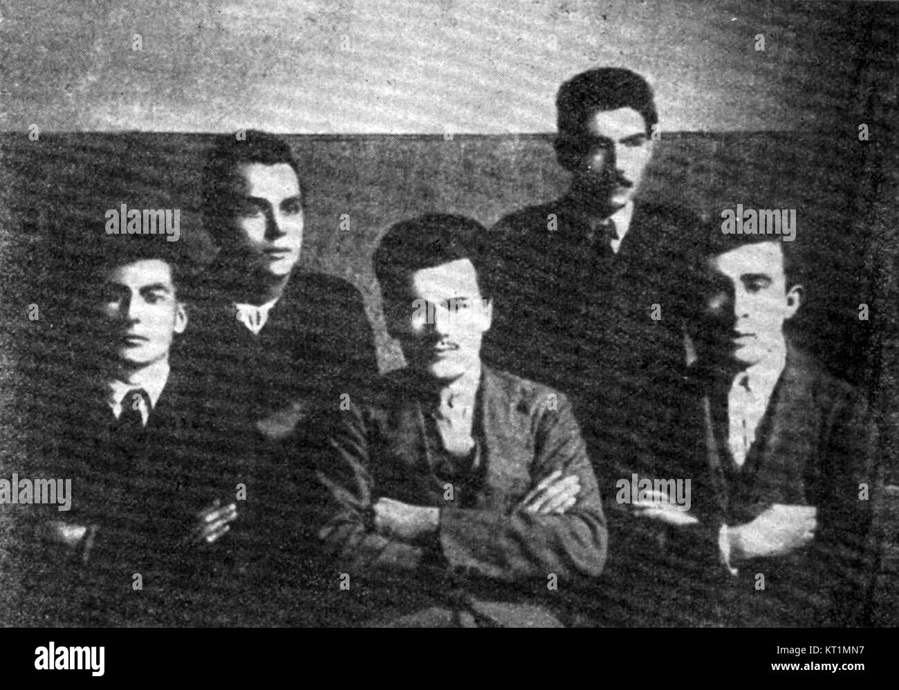 *Crvena pravda* (verità rossa) è un film jugoslavo degli anni '1980, che tratta temi di intrighi politici e giustizia nel contesto delle guerre jugoslave. Foto Stock