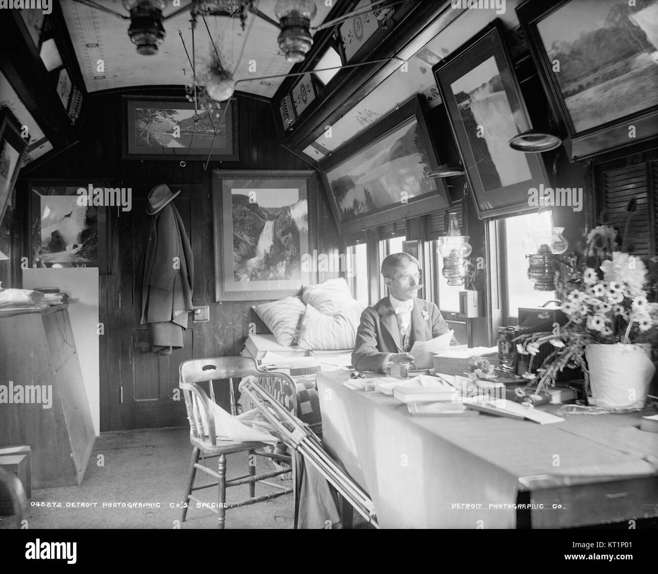 Questa immagine è una fotografia speciale scattata da William Henry Jackson, un influente fotografo americano. L'immagine è stata prodotta dalla Detroit Photographic Co. E cattura un momento significativo nella storia americana, probabilmente concentrandosi sul West americano. Foto Stock