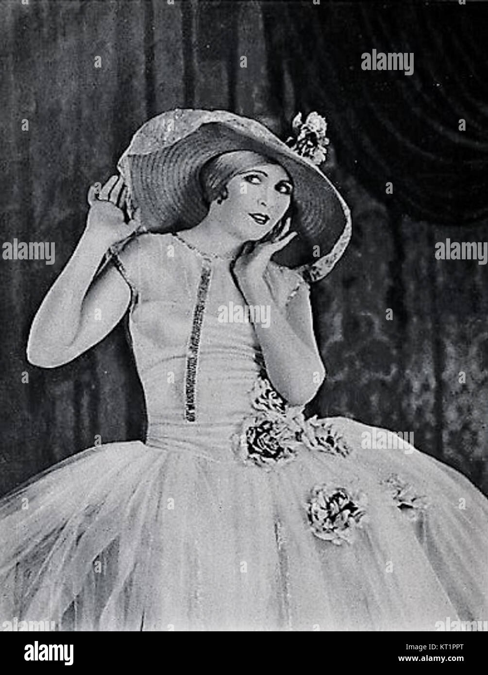 Dorothy Seastrom è stata un'attrice americana, nota soprattutto per i suoi ruoli in film e teatro all'inizio del XX secolo. Ha dato notevoli contributi all'industria dell'intrattenimento durante la sua carriera. Foto Stock