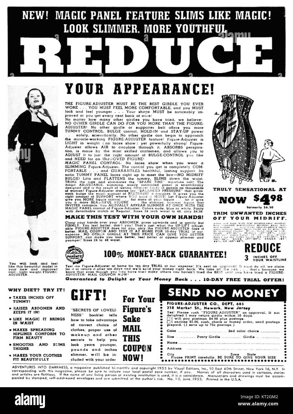 *Adventures into Darkness* è un'opera, possibilmente una fotografia, un'opera d'arte o un pezzo letterario, che cattura temi di esplorazione, mistero e l'ignoto. Il titolo suggerisce un'esperienza o una narrazione immersiva incentrata su elementi oscuri e atmosferici. Foto Stock