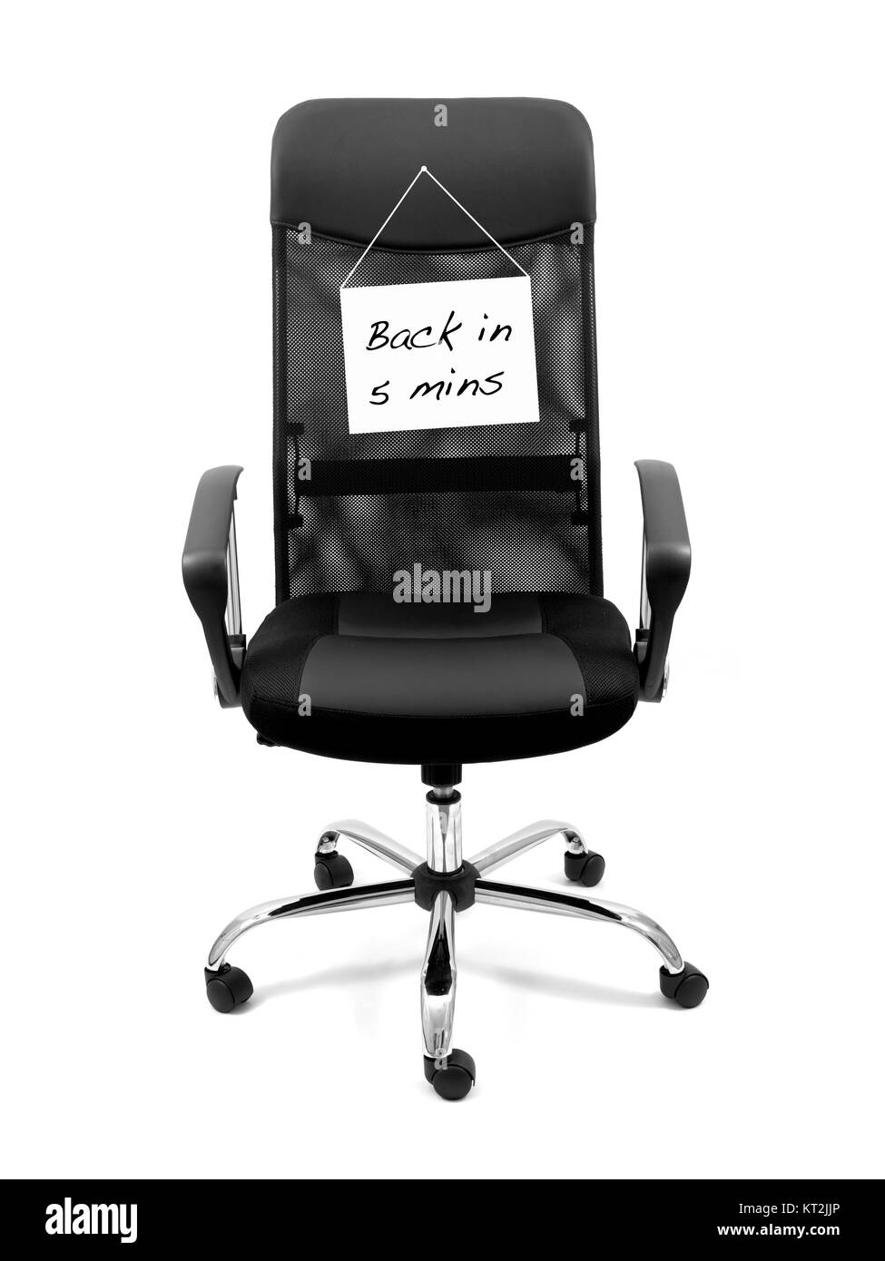 Una sedia per ufficio isolata contro uno sfondo bianco Foto Stock