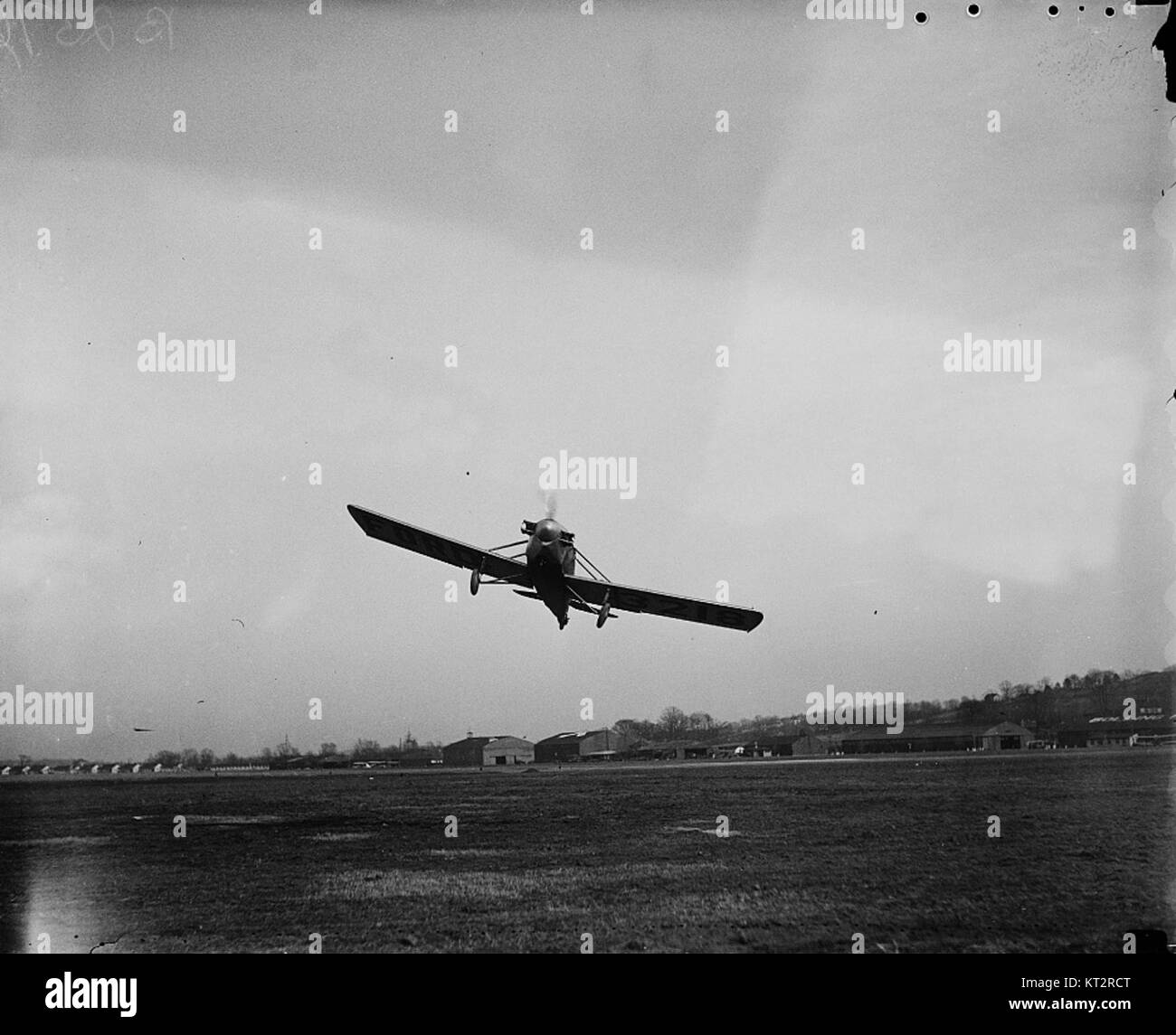 Questa immagine mostra un aereo a Bolling Field, un ex aeroporto militare degli Stati Uniti a Washington D.C. Bolling Field è stato un importante hub per l'aviazione militare all'inizio del XX secolo. Foto Stock