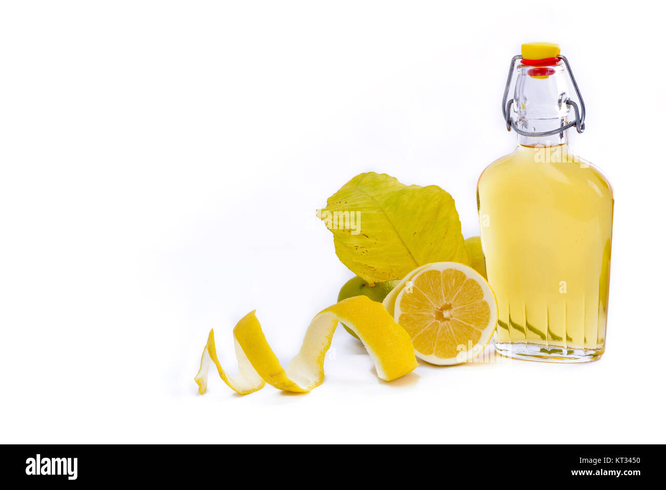 Artigianale di liquore di limone della Sardegna Foto Stock