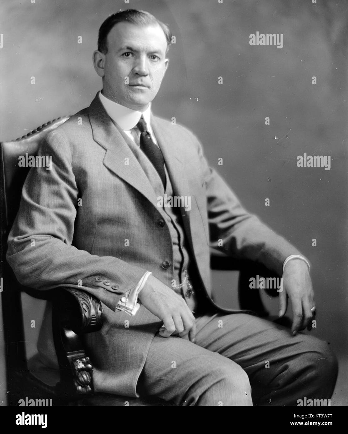 James J. Connolly, una figura chiave nella storia dello sport americano, è ricordato per i suoi successi nell'atletica leggera, in particolare per il suo ruolo nelle Olimpiadi estive del 1896. Foto Stock