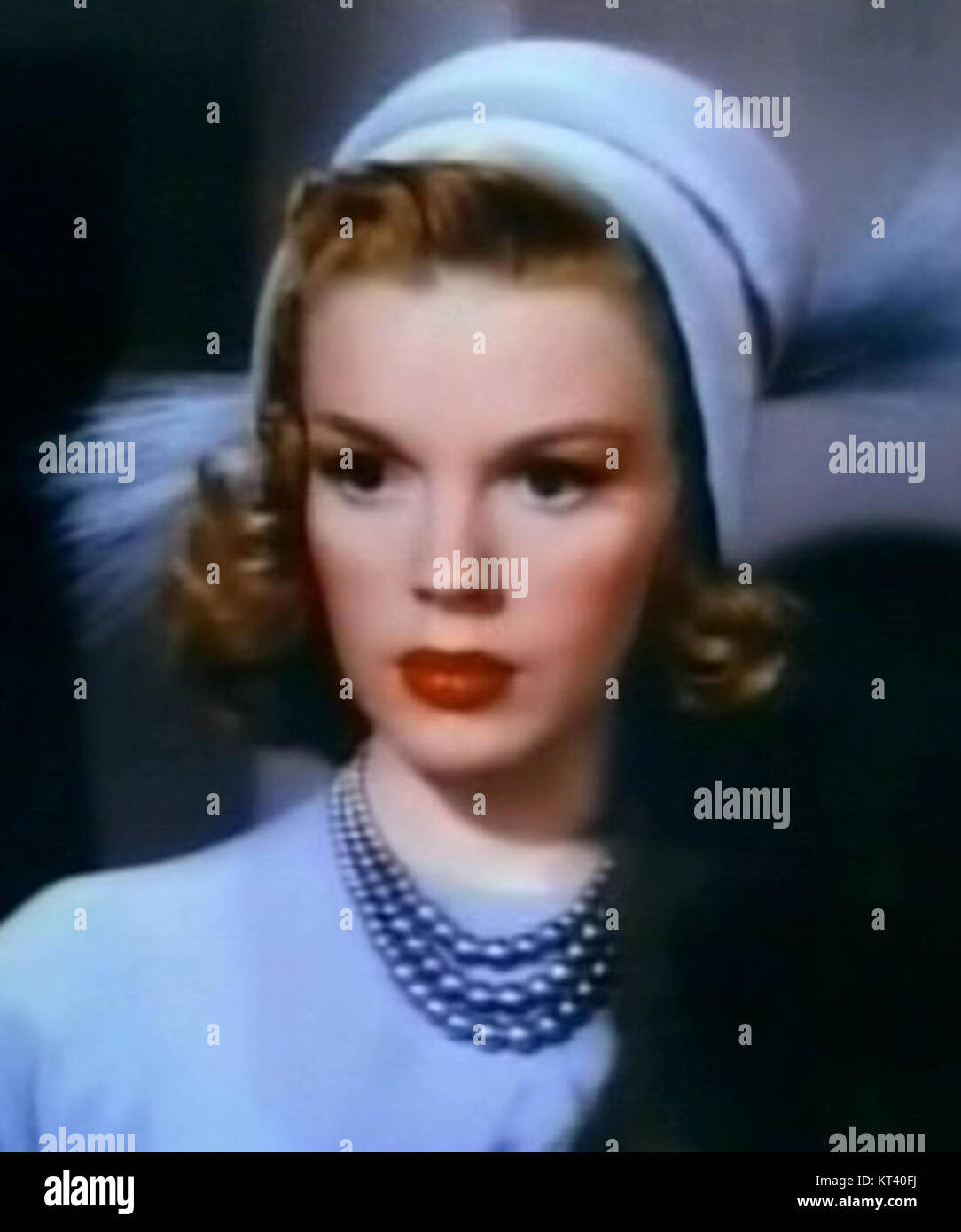 Judy Garland ha recitato nel film del 1946 *Till the Clouds Roll by*, interpretando un personaggio in questo dramma musicale basato sulla vita del compositore Jerome Kern. Foto Stock Judy Garland ha recitato nel film del 1946 *Till the Clouds Roll by*, interpretando un personaggio in questo dramma musicale basato sulla vita del compositore Jerome Kern. Foto Stock