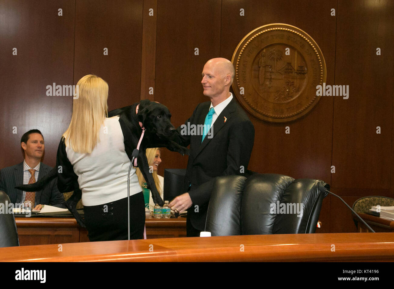 La riunione del gabinetto del KB 1642 si riferisce a una riunione specifica del gabinetto nel 1642, probabilmente correlata a discussioni o decisioni governative storiche in quel periodo. I dettagli dell'evento sottolineano il clima politico dell'epoca. Foto Stock