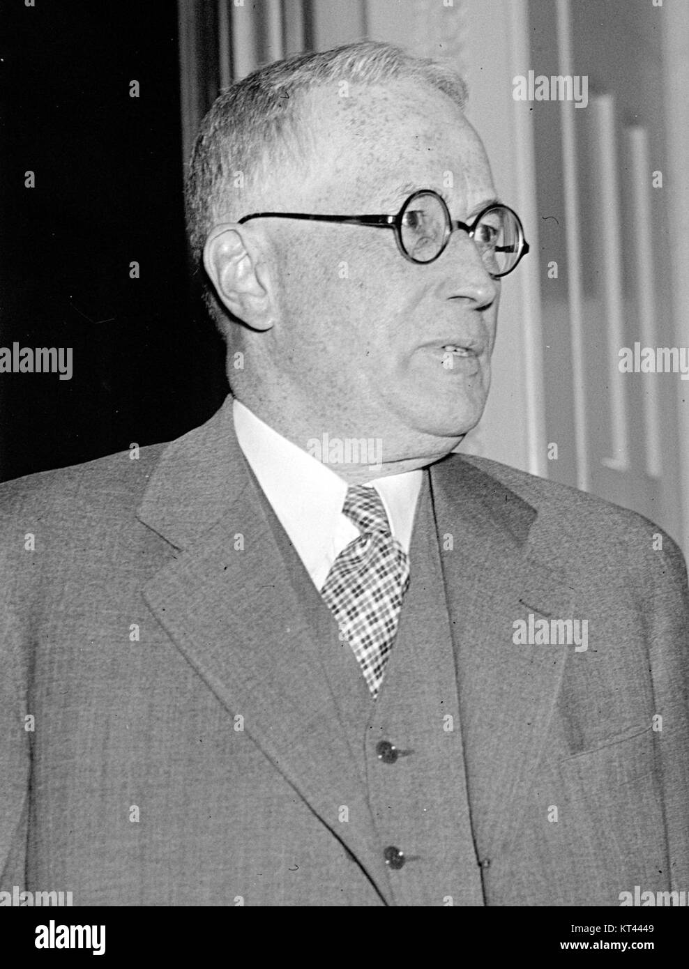 Louis Ludlow era un importante politico americano, noto per il suo sostegno nelle aree della politica estera e della giustizia sociale. Servì al Congresso ed è ricordato per i suoi contributi al discorso politico americano durante l'inizio del XX secolo. Foto Stock