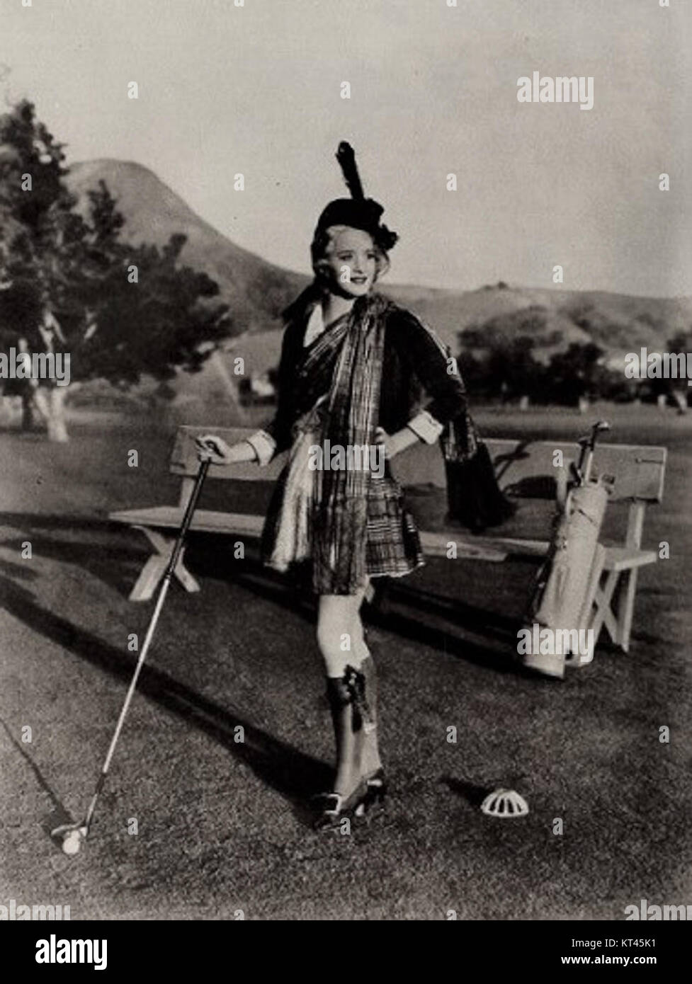 Marian Marsh era un'attrice americana nota per i suoi ruoli nei film classici. Questa voce fa probabilmente riferimento a un nuovo film in cui è stata presentata o promossa. Foto Stock