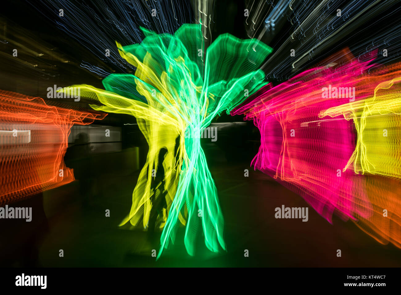 Lumen, tracce di luce serie da David Ogle, Broadgate Square, Londra Foto Stock