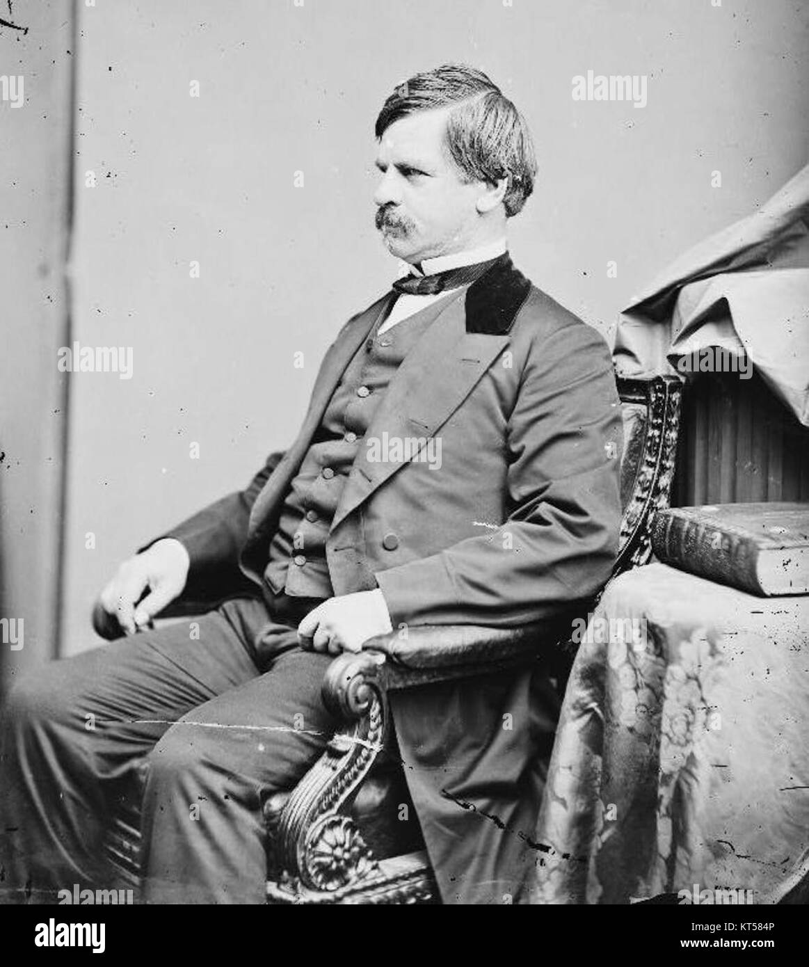 NP Banks si riferisce a una società o entità coinvolta in servizi bancari, finanziari o correlati. Il riferimento potrebbe riguardare attività finanziarie storiche o moderne relative agli istituti bancari. Foto Stock