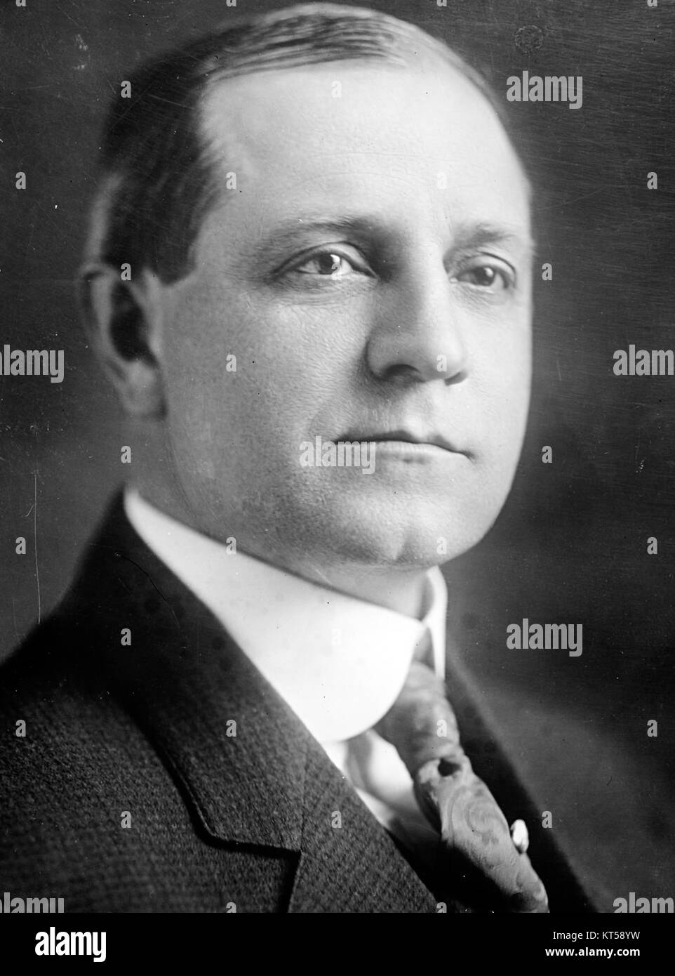 Oscar E. Bland è stato uno scrittore e giornalista statunitense noto per i suoi contributi al mondo letterario. Ha dato notevoli contributi nel campo del giornalismo ed è stato riconosciuto per la sua influenza sulla letteratura e la cultura americana. Foto Stock