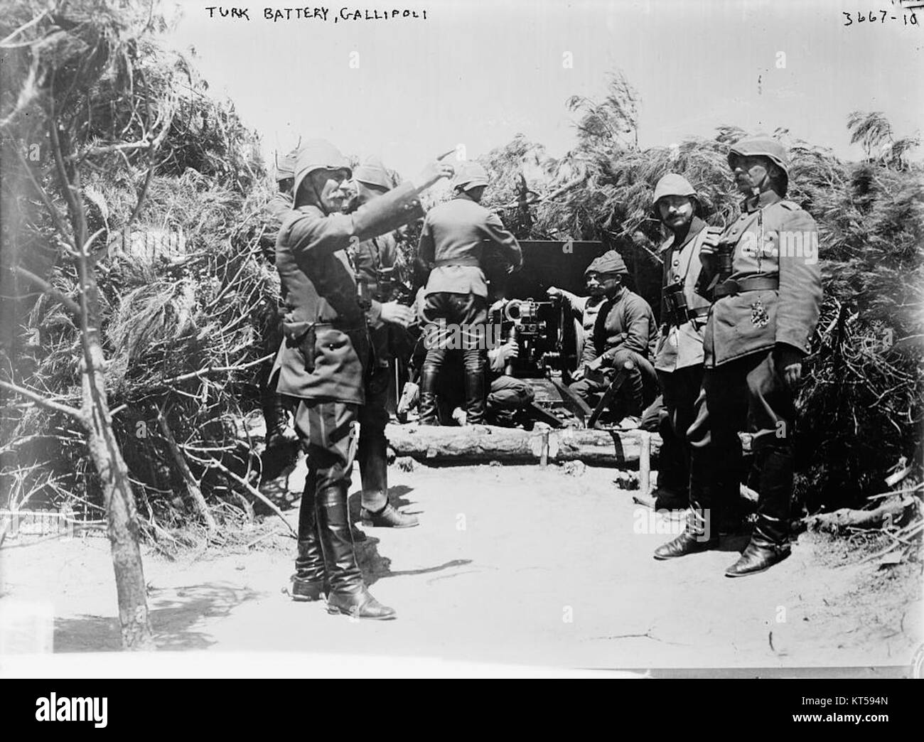 La batteria ottomana a Gallipoli si riferisce alle posizioni di artiglieria utilizzate dalle forze ottomane durante la campagna di Gallipoli della prima guerra mondiale. Queste batterie giocarono un ruolo chiave nella difesa della penisola di Gallipoli contro le forze alleate. Foto Stock