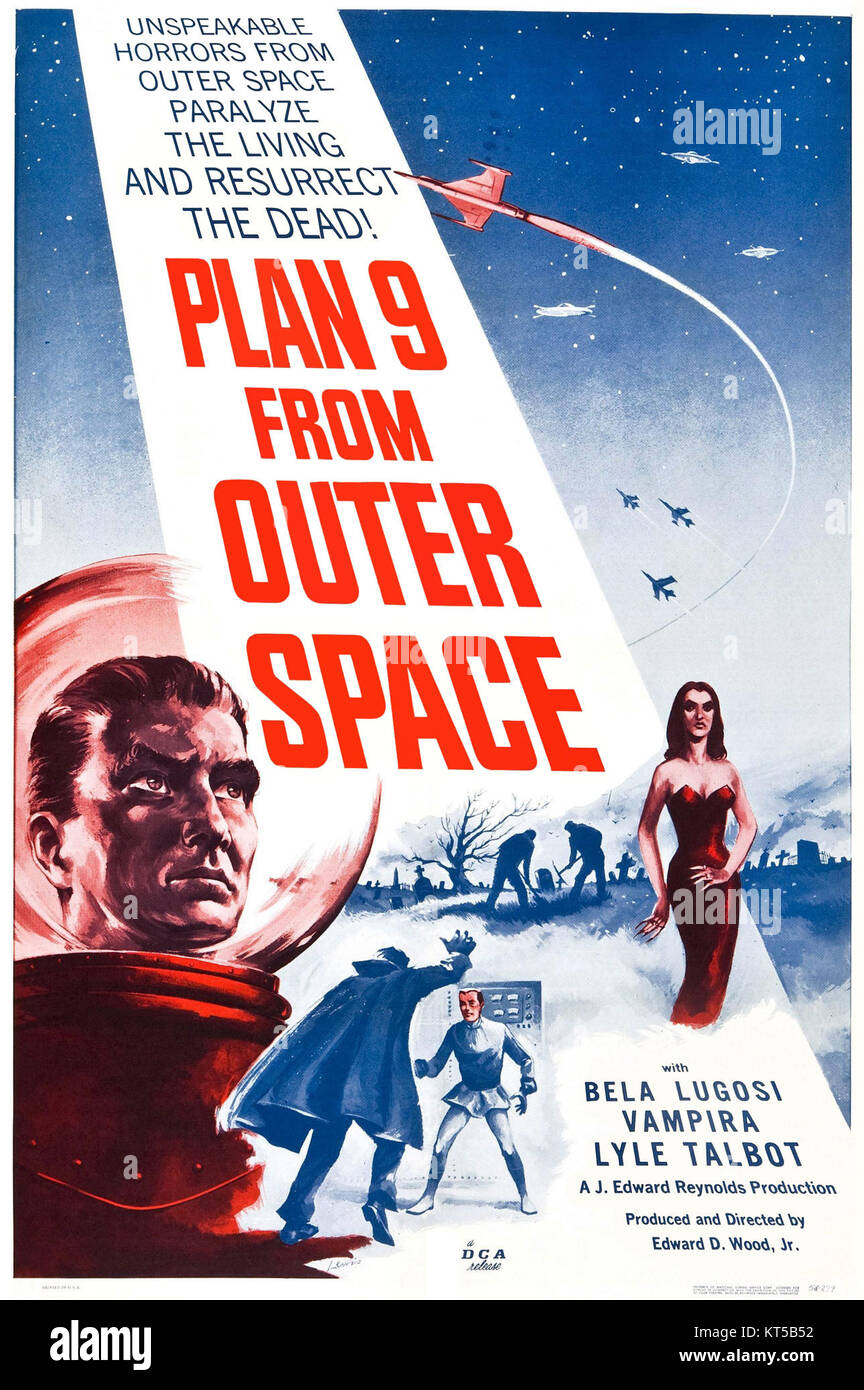 Il poster della versione alternativa *Plan 9 from Outer Space* mostra i temi iconici di filmâ€™s, ovvero invasione aliena e fantascienza a basso costo, spesso considerati come uno dei goodâ classici cult di˜so Bad â€ ™ itâ. Foto Stock