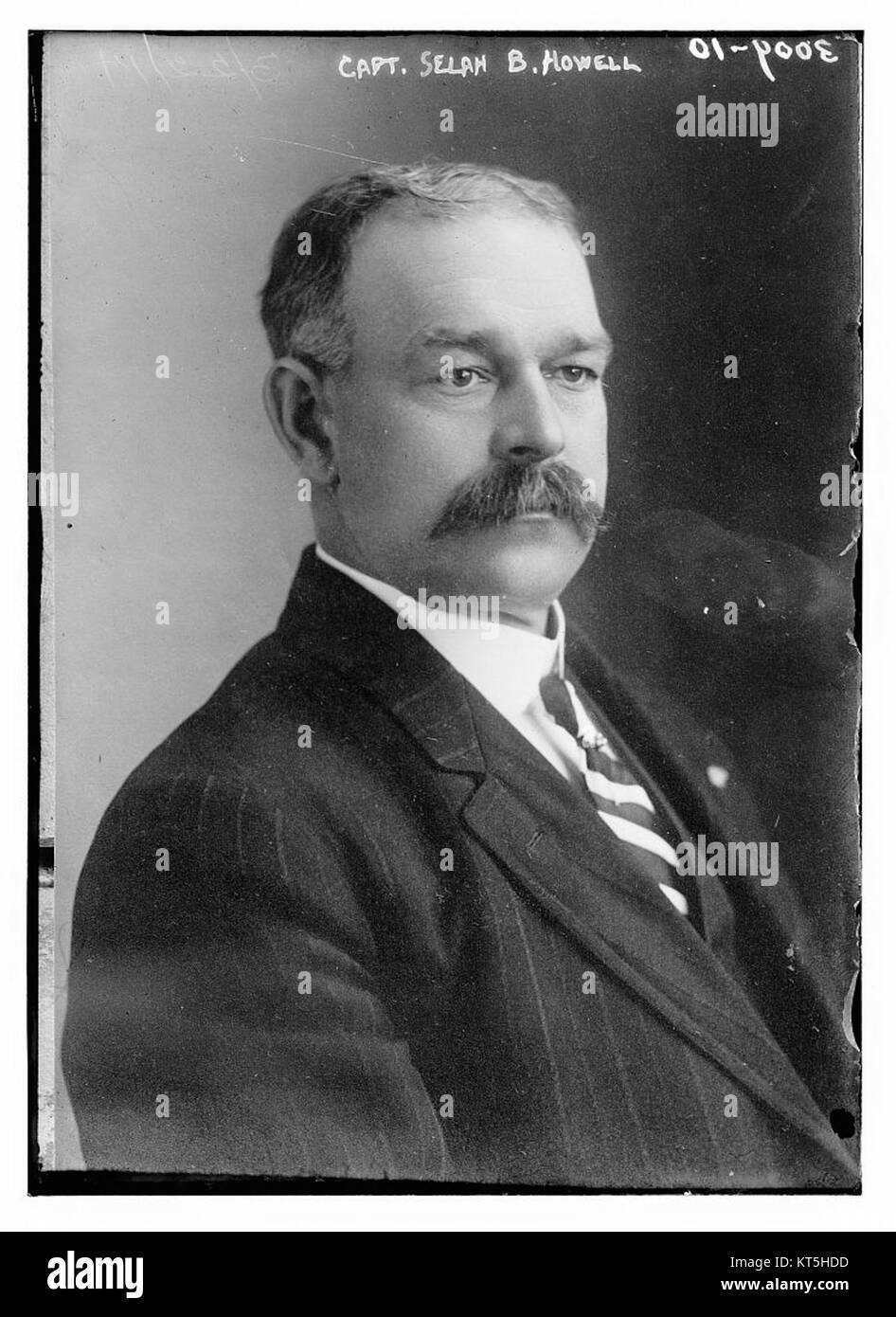 Selah 5083439999 1573cebfcd o sembra essere un riferimento codificato o catalogato, possibilmente correlato a un archivio digitale, un'opera d'arte o un elemento documentato con identificazione numerica. Foto Stock