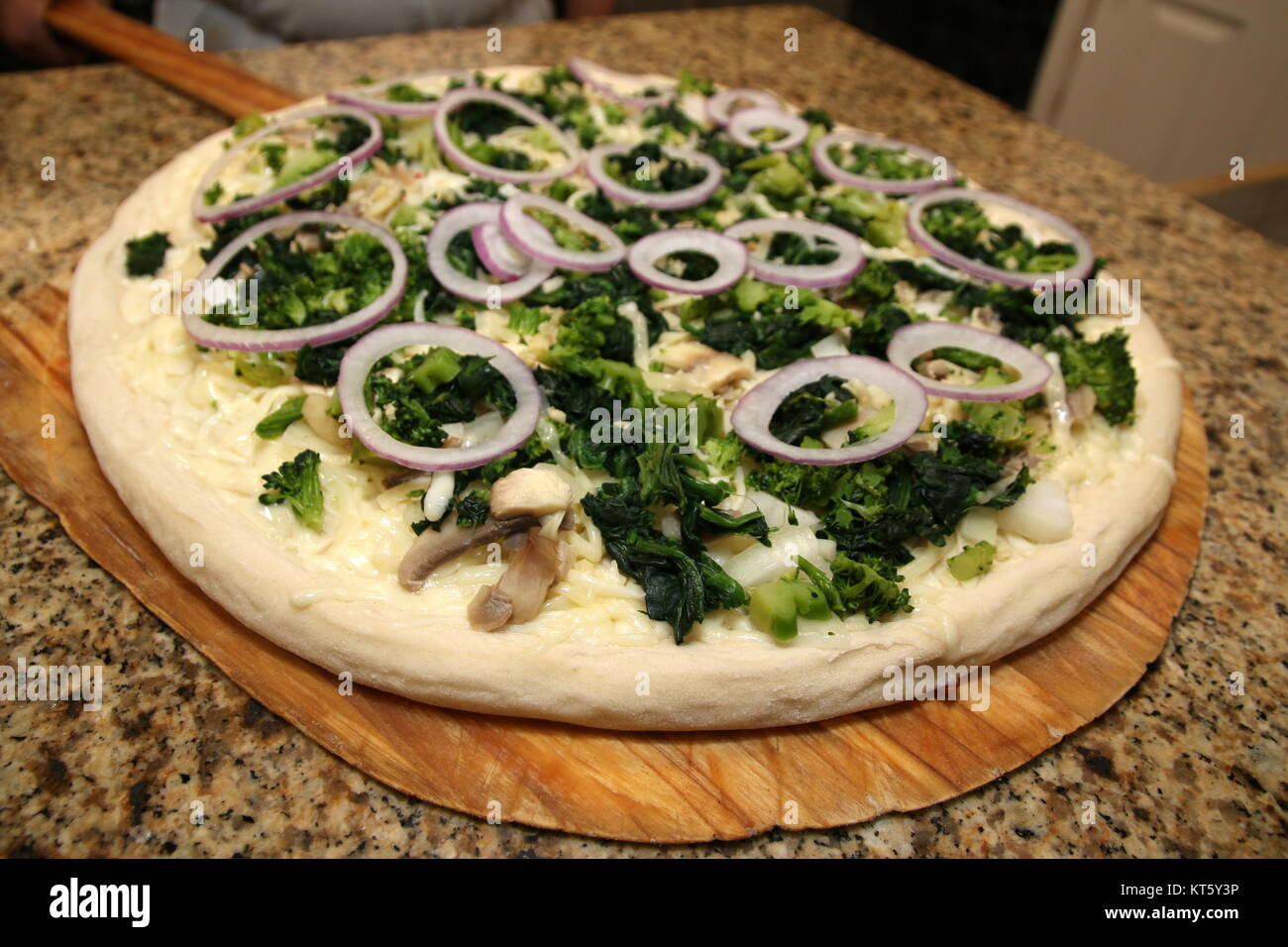 Pizza speziale immagini e fotografie stock ad alta risoluzione - Alamy Pizza speziale immagini e fotografie stock ad alta risoluzione - Alamy