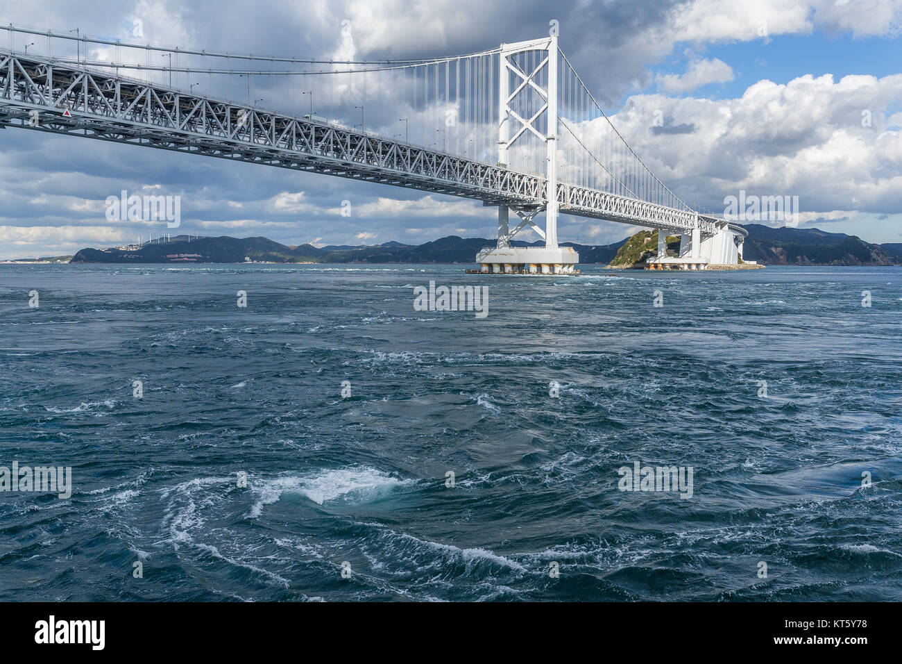 Ponte Onaruto e idromassaggio Foto Stock