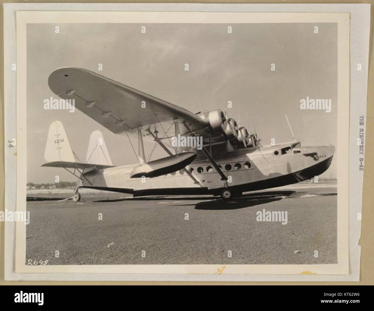 Il Sikorsky S42 è un velivolo storico progettato da Sikorsky, noto per il suo contributo alla storia dell'aviazione. È un simbolo della progettazione e dell'innovazione dei primi aeromobili, importante per l'aviazione civile e militare. Foto Stock