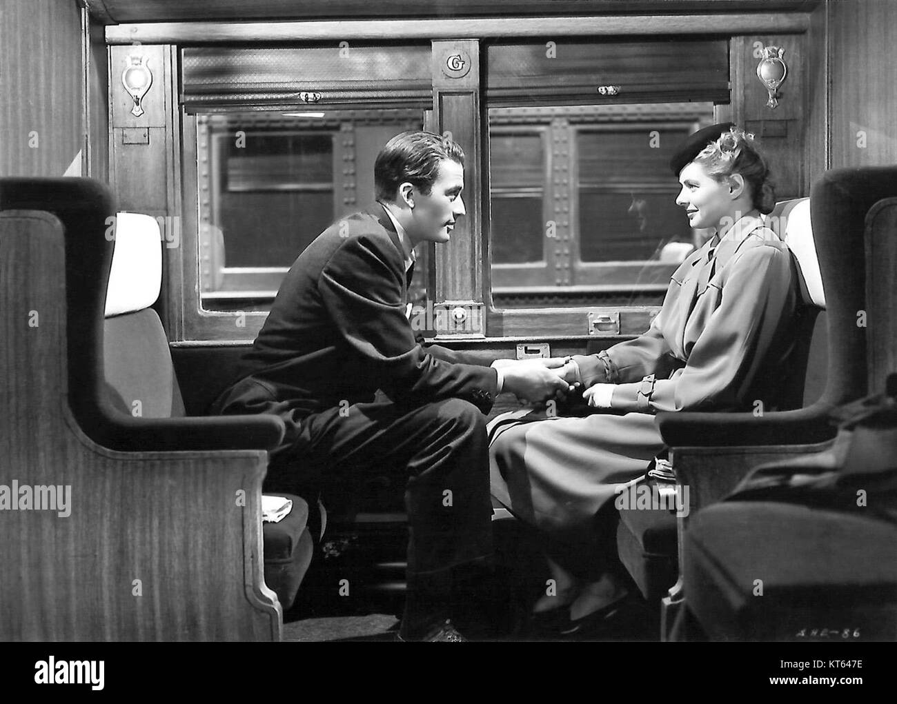 Spellbound (1945) è un film thriller psicologico diretto da Alfred Hitchcock, noto per il suo uso innovativo di immagini surrealiste e la sua influenza sul genere. Foto Stock