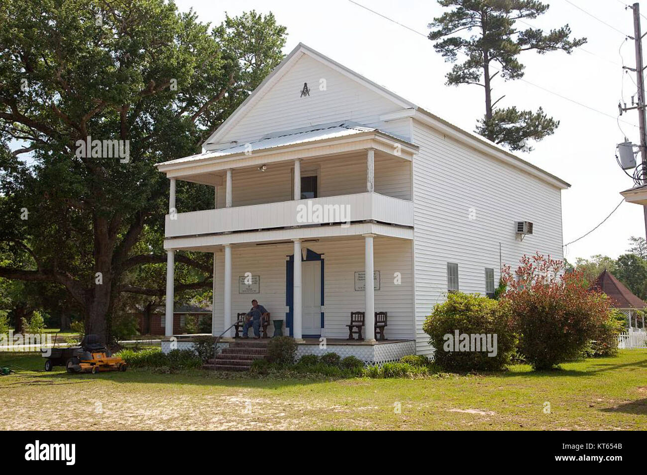 Stockton Alabama Masonic Hall è un edificio storico situato a Stockton, Alabama, che funge da luogo di incontro per i massoni. Si erge come una testimonianza del patrimonio culturale e fraterno della comunità. Foto Stock