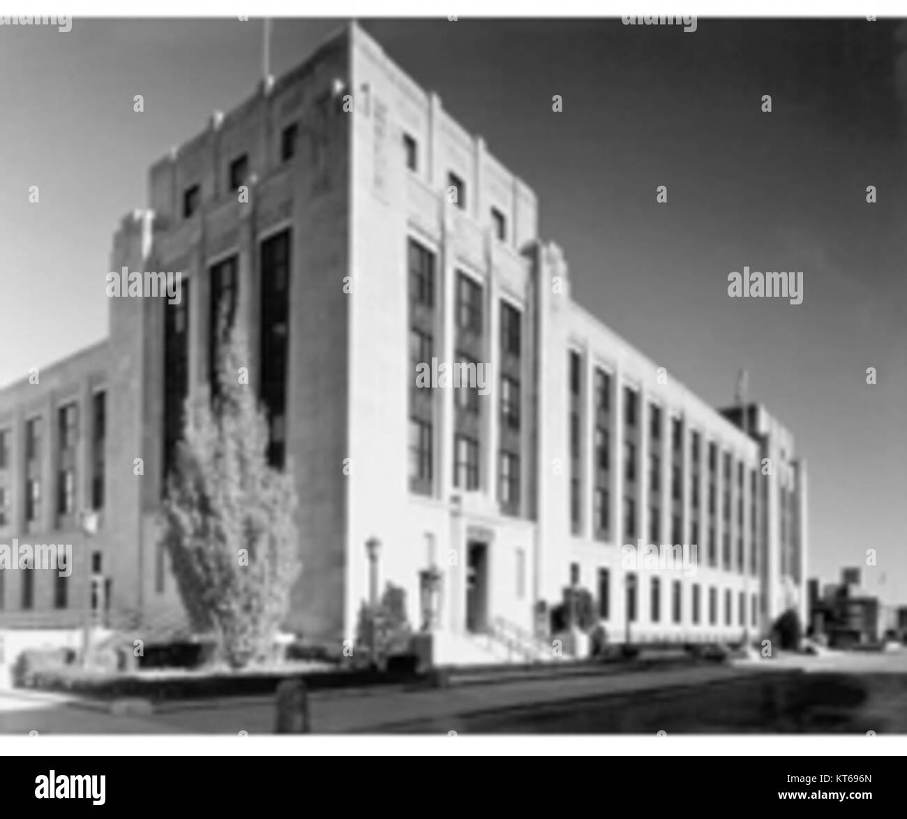 Il tribunale degli Stati Uniti a Wichita, Kansas, è un importante edificio governativo. Serve come sede per processi federali e procedimenti legali all'interno della regione, mostrando uno stile architettonico classico. Foto Stock