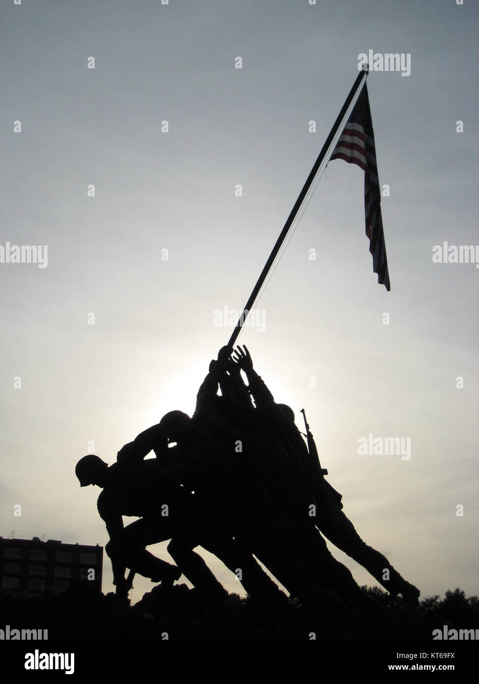 La sagoma dell'USMC Memorial onora il corpo dei Marines degli Stati Uniti e i suoi contributi alla storia militare. E' un simbolo di coraggio e sacrificio. Foto Stock