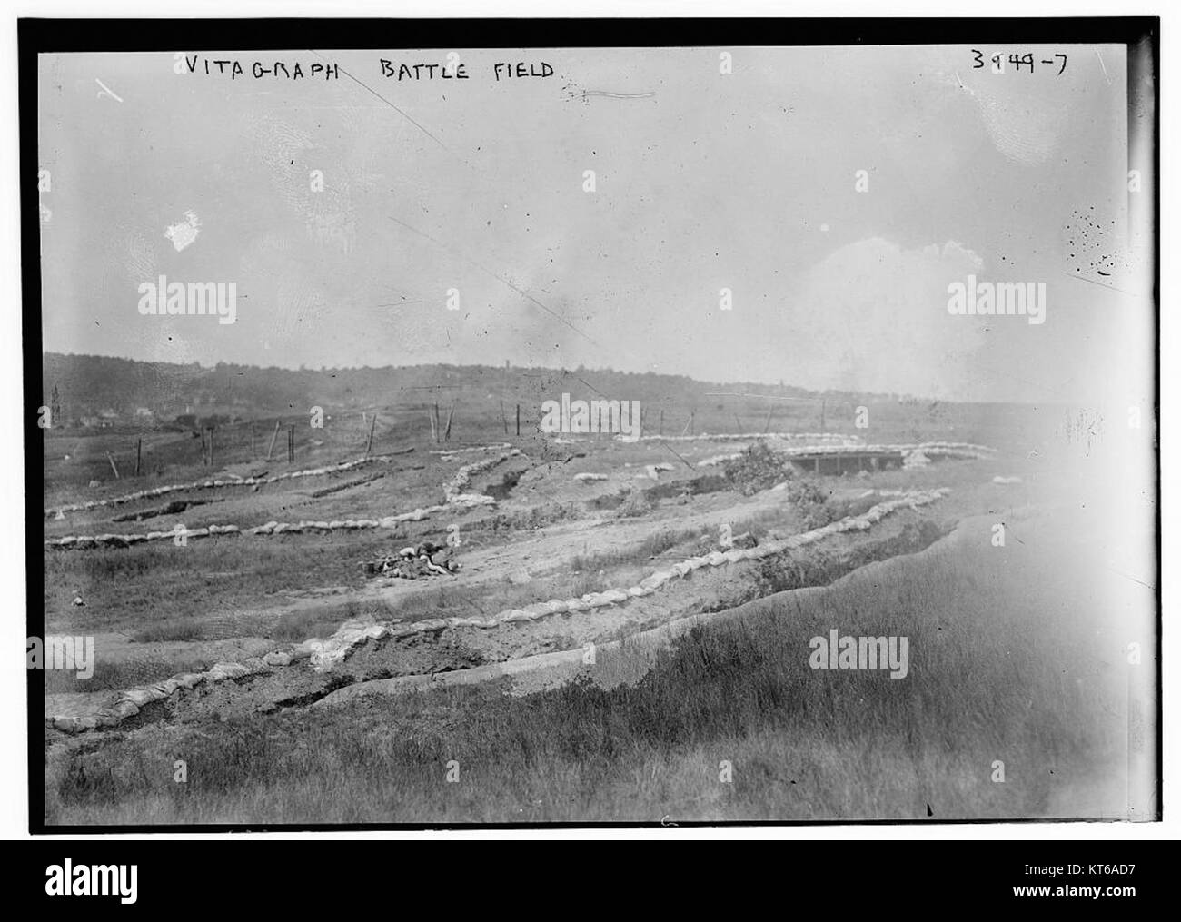 Il film Vitagraph Battle Field, prodotto all'inizio del XX secolo, è una rappresentazione delle battaglie in tempo di guerra e della strategia militare. Presenta le prime tecniche cinematografiche per ritrarre sequenze d'azione e scenari di guerra storica. Foto Stock