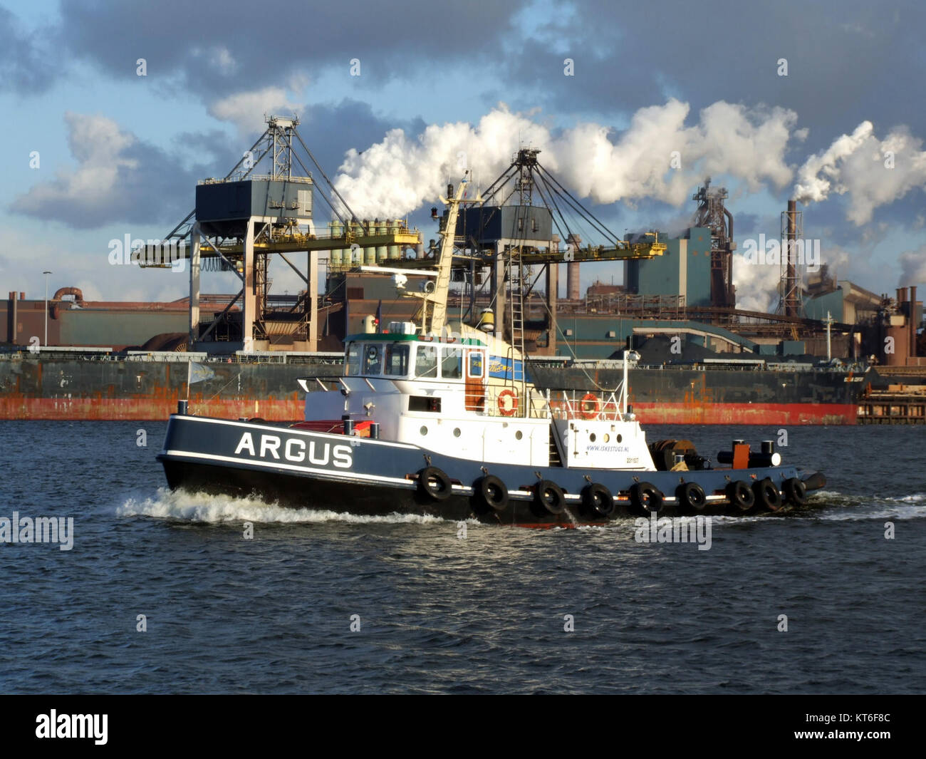 Argus IMO 8980672 davanti delle serrature IJmuiden, Holland 09Dec2006 photo-1 Foto Stock