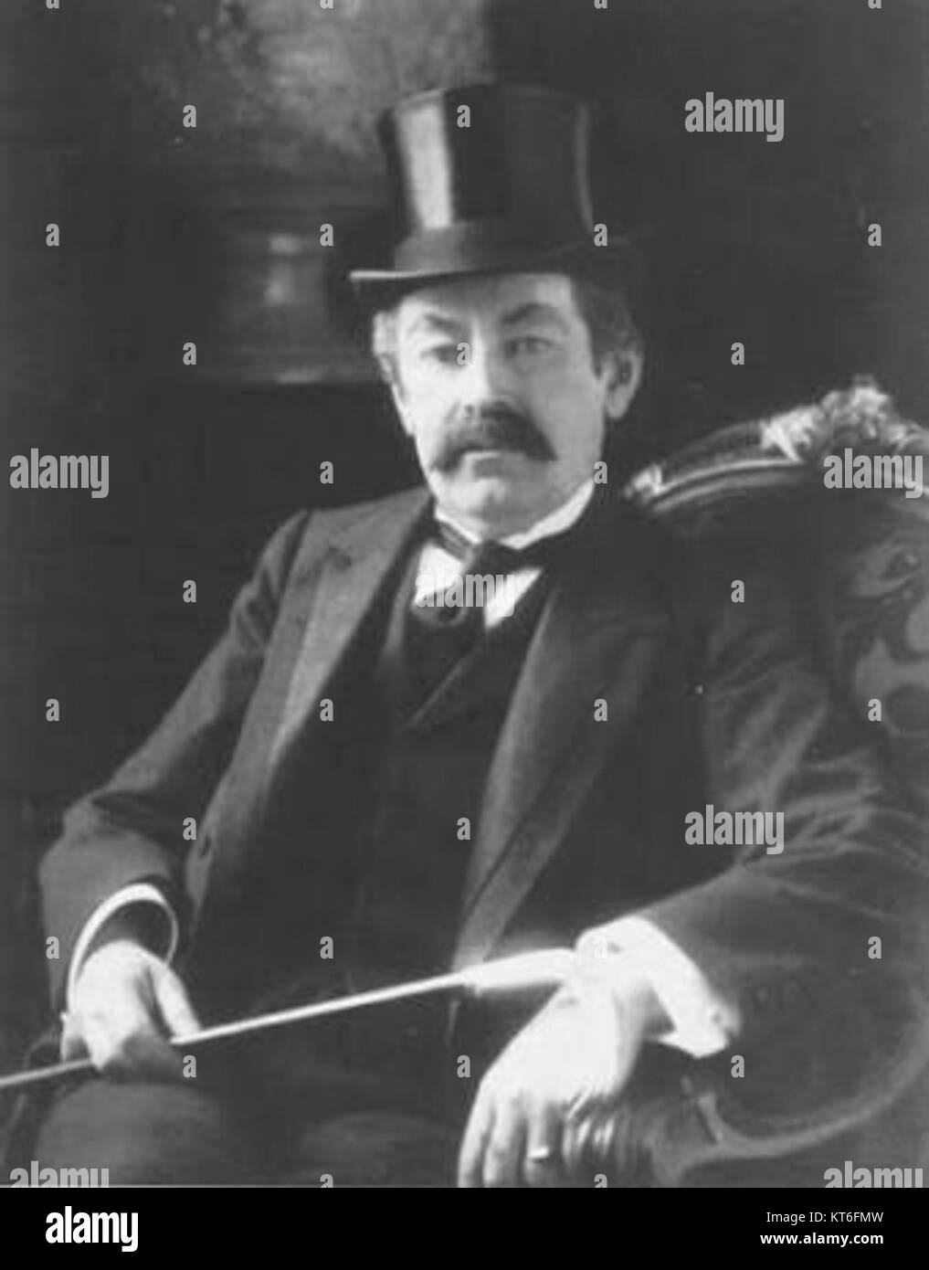 Aristide Briand, un importante statista francese, è riconosciuto per i suoi contributi alla diplomazia e alla pace, in particolare per il suo ruolo nelle riforme politiche europee e nella società delle Nazioni. Foto Stock