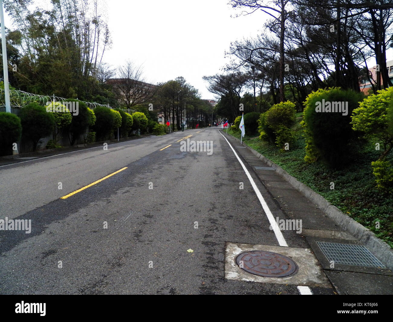 La Armor School South Boundary Road si trova nella base militare di Fort Benning in Georgia. Fa parte delle strutture di addestramento dell'esercito americano per le operazioni con veicoli blindati e le tattiche militari. Foto Stock