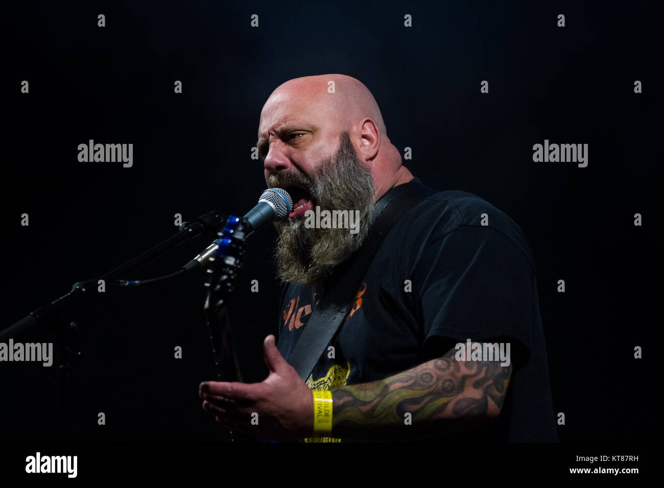 I fanghi americano metal band Palanca esegue un concerto dal vivo durante il danese music festival Roskilde Festival 2012. Qui il cantante e il chitarrista Kirk Windstein è visto dal vivo sul palco. Danimarca, 07/07 2012. Foto Stock