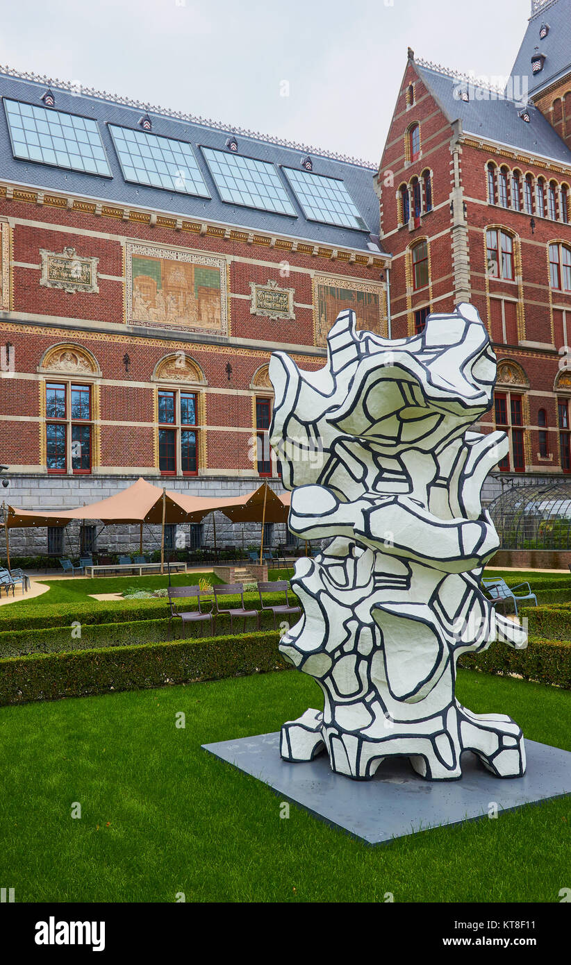 Scultura dell'artista francese Jean Dubuffet, Rijksmuseum giardini, Museumplein (Museum Square), Amsterdam, Olanda Foto Stock