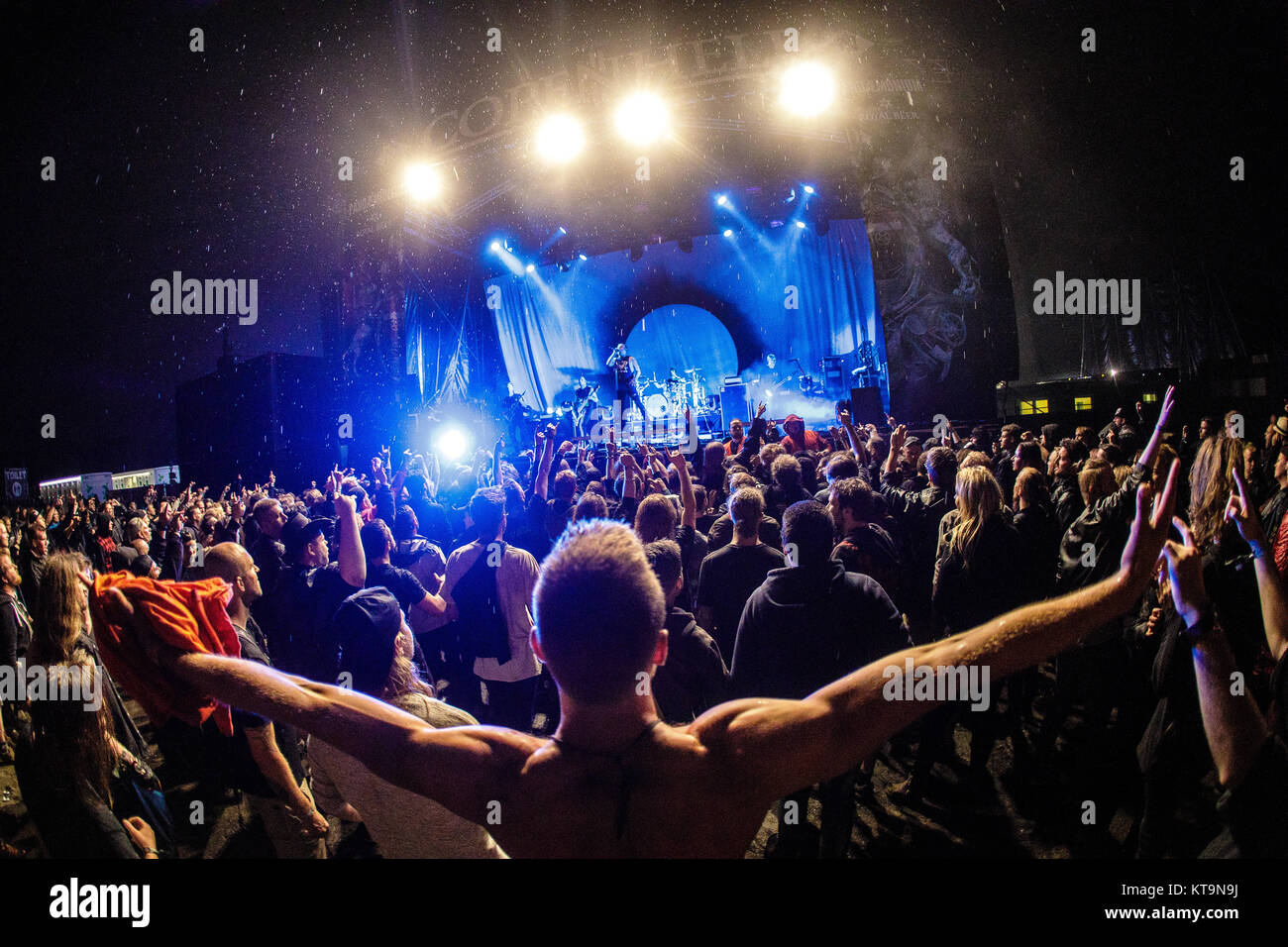 Il Britannico metalcore band architetti esegue un live durante il danese la musica heavy metal festival Copehell 2017 a Copenaghen. Qui la cantante Sam Carter è visto dal vivo sul palco di fronte a i frequentatori del festival. Danimarca, 22/06 2017. Foto Stock