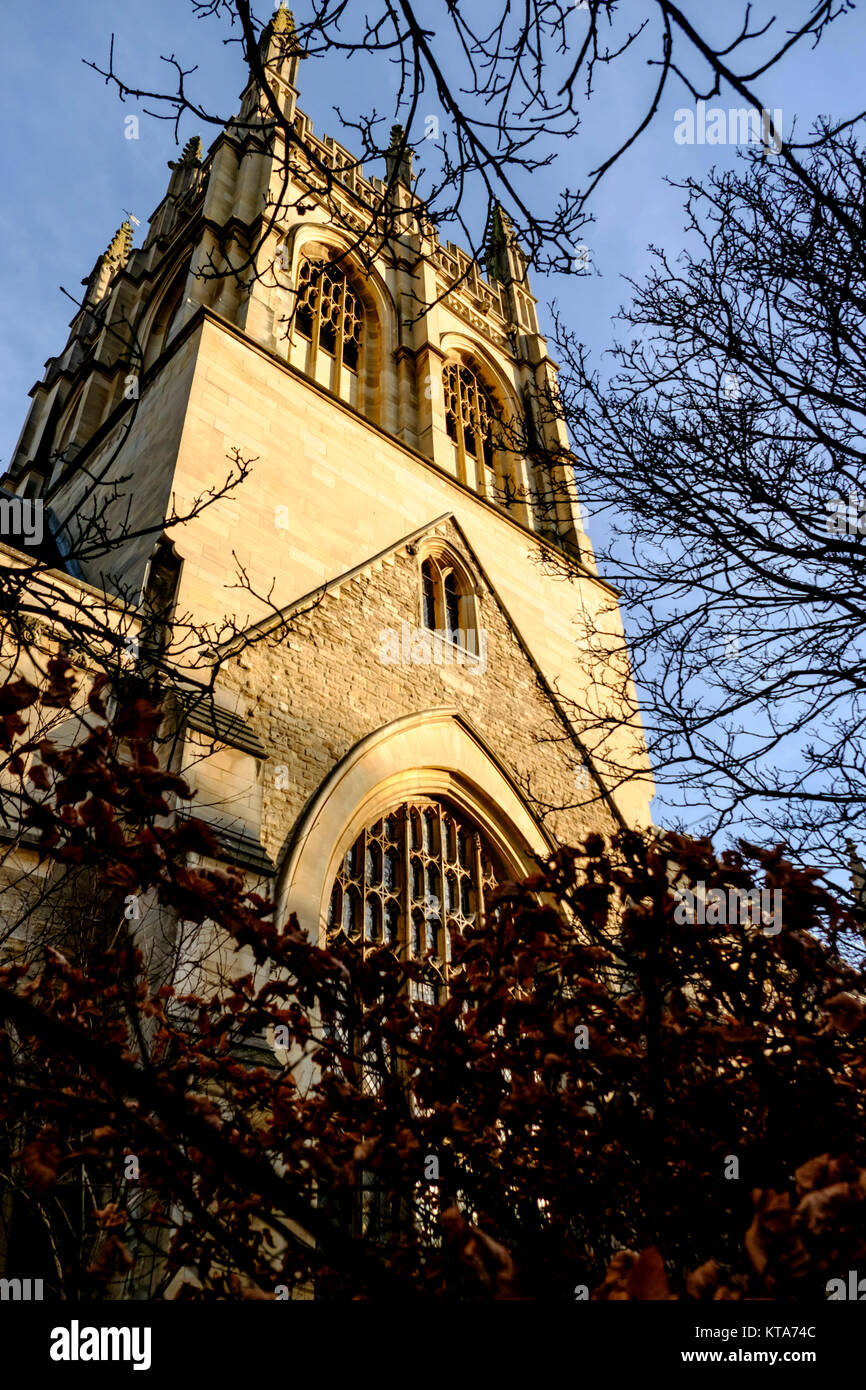 Intorno alla città universitaria di Oxford Dicembre 2017 Merton College Chapel Foto Stock