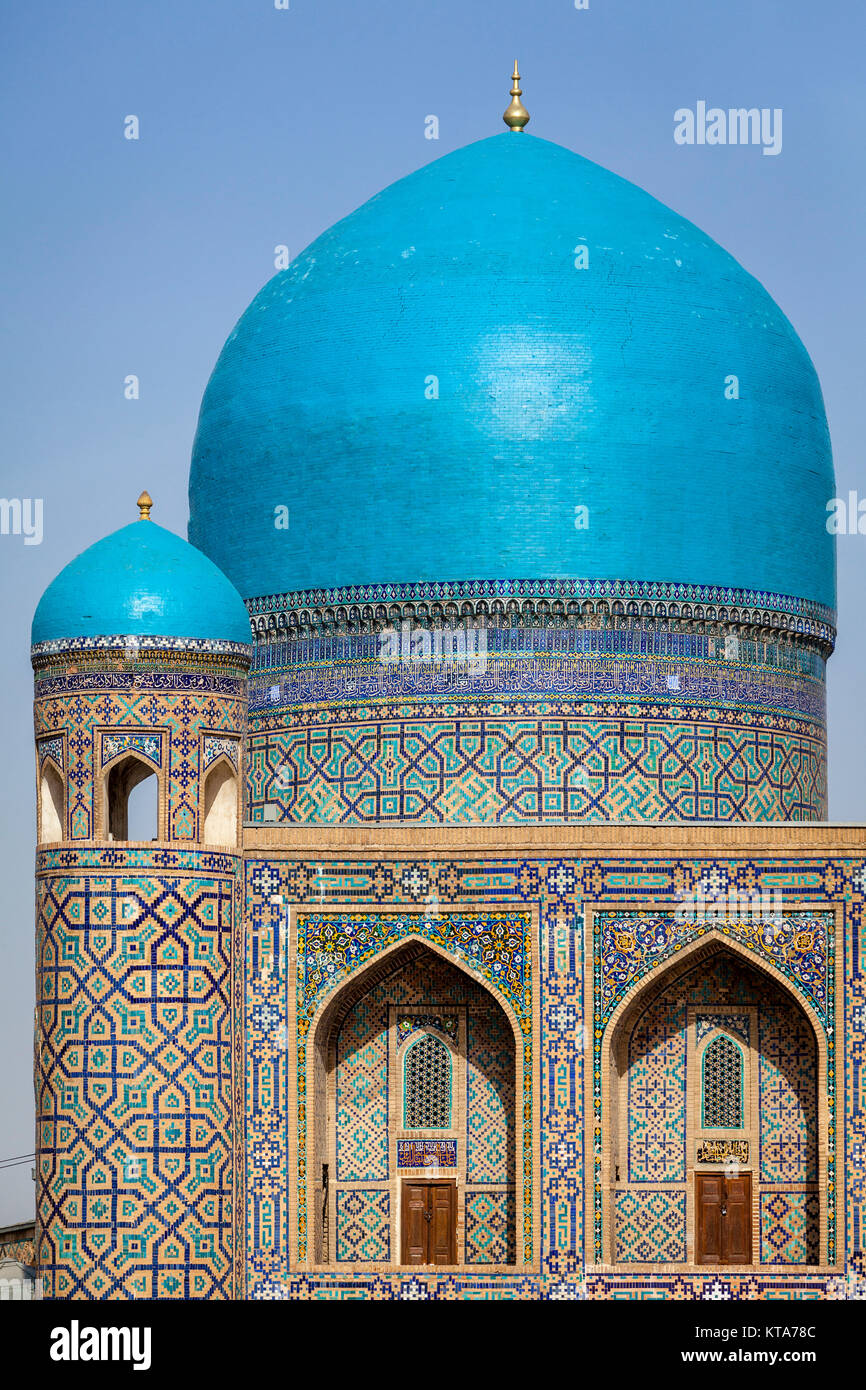 L'esterno dell'Tilla-Kori Madrassa, Il Registan, Samarcanda, Uzbekistan Foto Stock