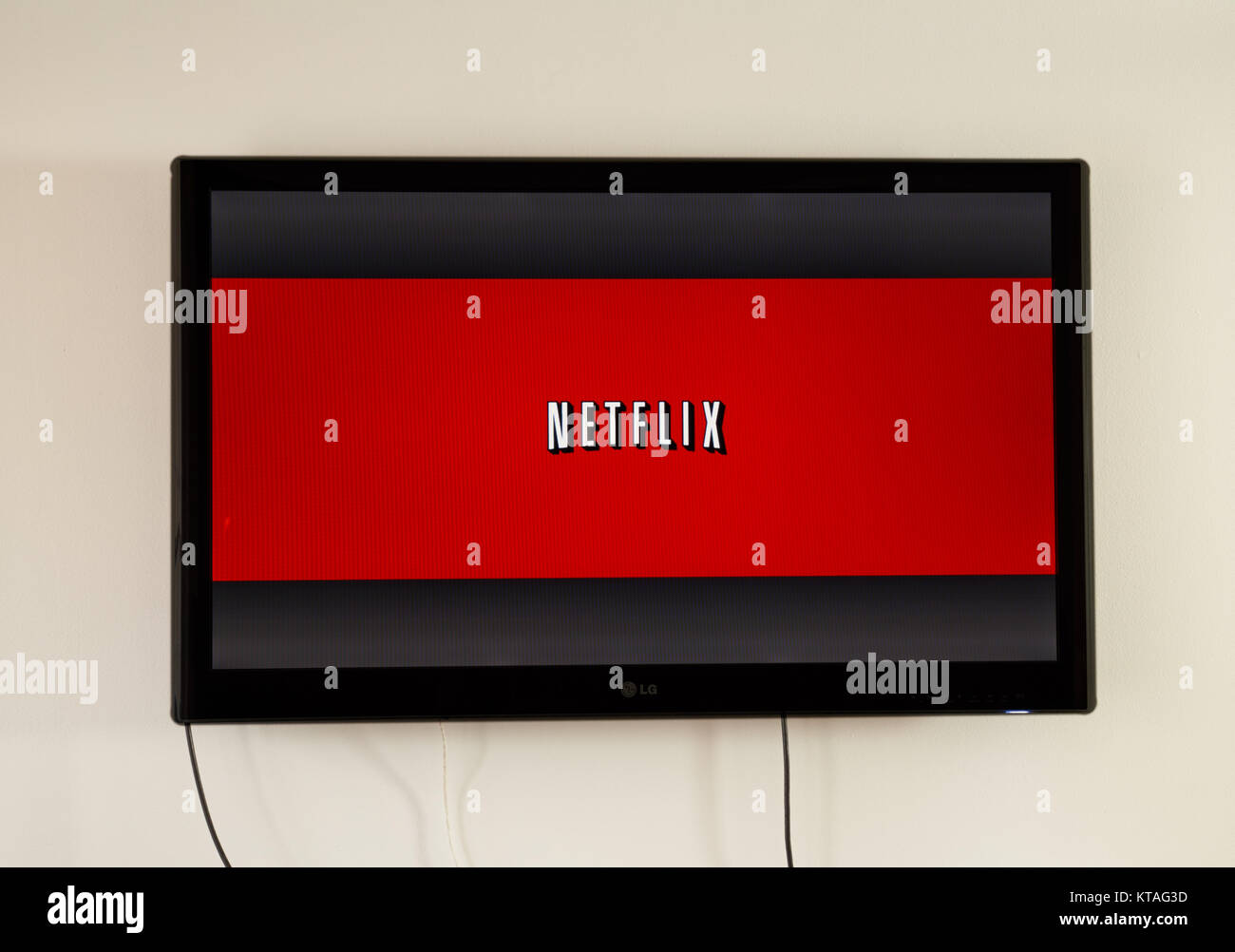 MONTREAL, Canada - 20 Marzo 2016 - applicazione Netflix in esecuzione su LG TV. Netflix è un ben noto fornitore globale di streaming di film e serie TV. Foto Stock