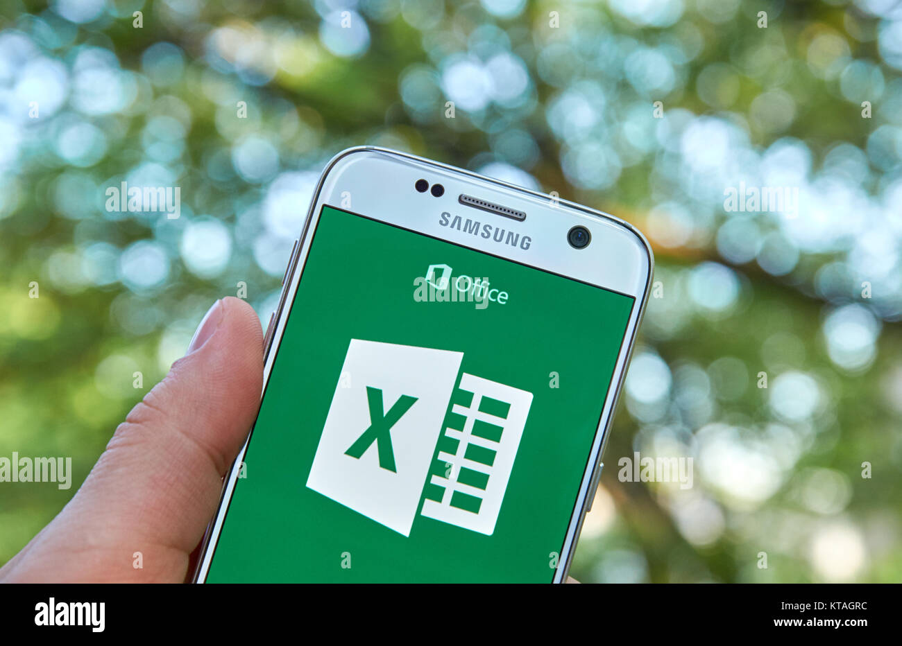MONTREAL, Canada - 23 Maggio 2016 - applicazione Microsoft Office Excel sul Samsung S7. Foto Stock