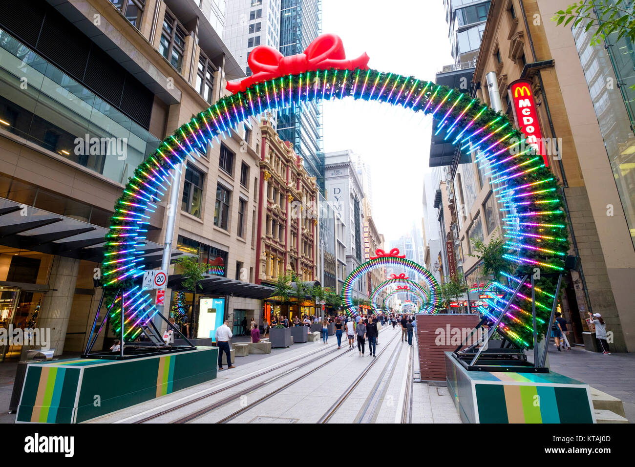 George Street Holiday stagione Natale decorato, Sydney, Nuovo Galles del Sud (NSW), Australia Foto Stock