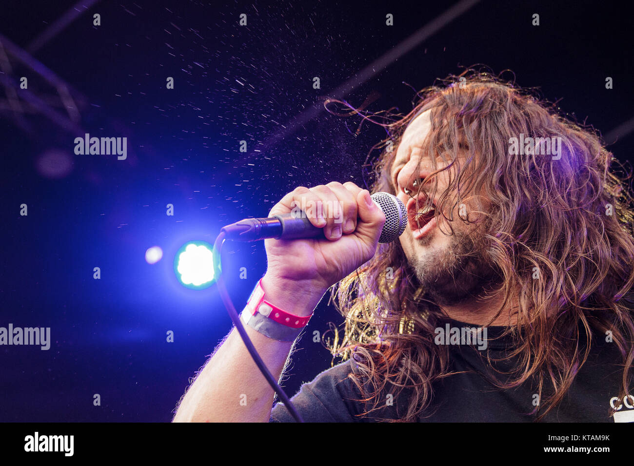 La American Crossover thrash band ferro Reagan esegue un concerto dal vivo presso il Danish heavy metal festival Copenhell 2015 a Copenaghen. Qui la cantante Tony Foresta visto dal vivo sul palco. Danimarca, 18/06 2015. Foto Stock