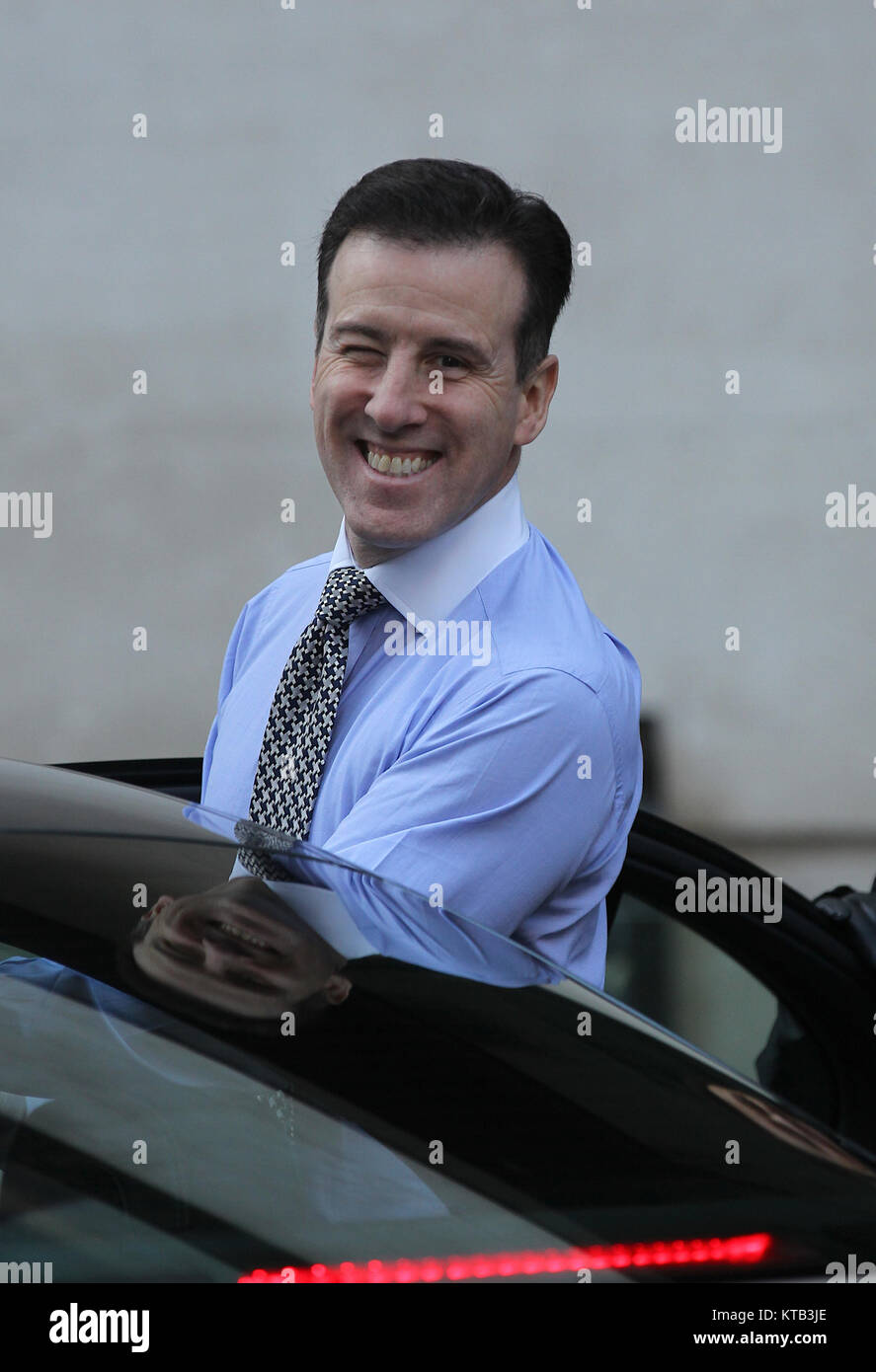 Londra, Regno Unito. Il 15 dicembre, 2017. Anton du Beke sala da ballo ballerina visto fuori e circa a Londra Foto Stock