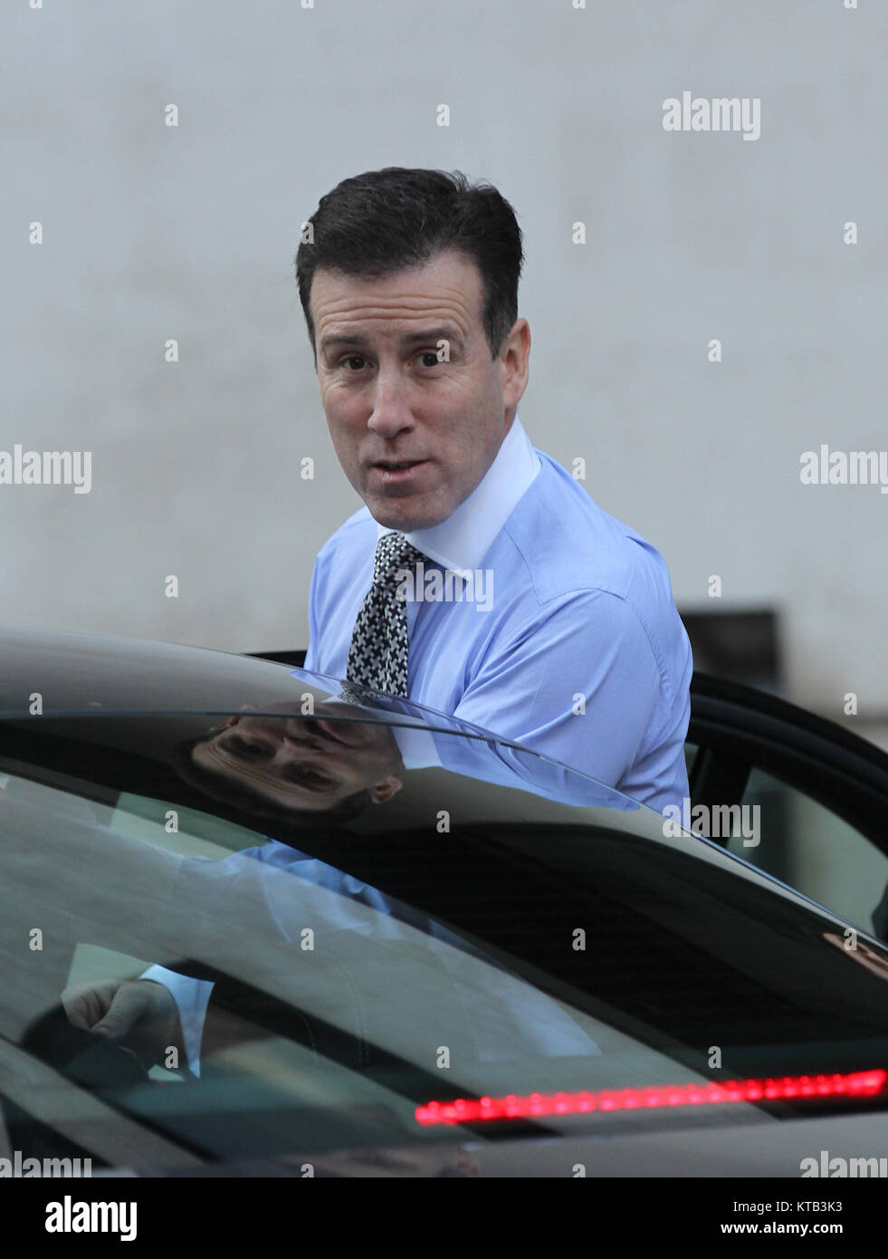 Londra, Regno Unito. Il 15 dicembre, 2017. Anton du Beke sala da ballo ballerina visto fuori e circa a Londra Foto Stock