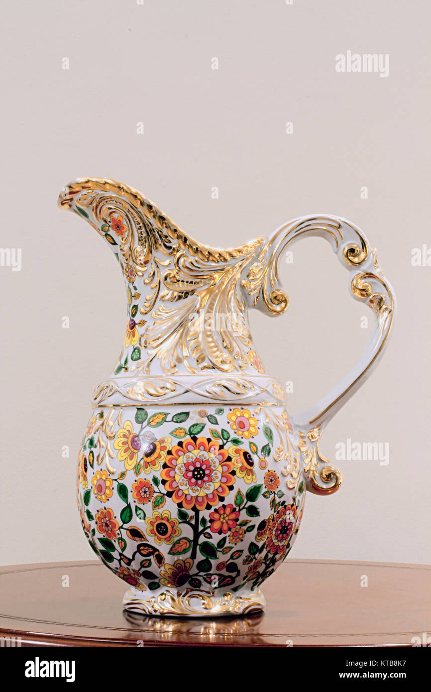 Vaso di fiori vaso di porcellana dettagli della decorazione Foto Stock