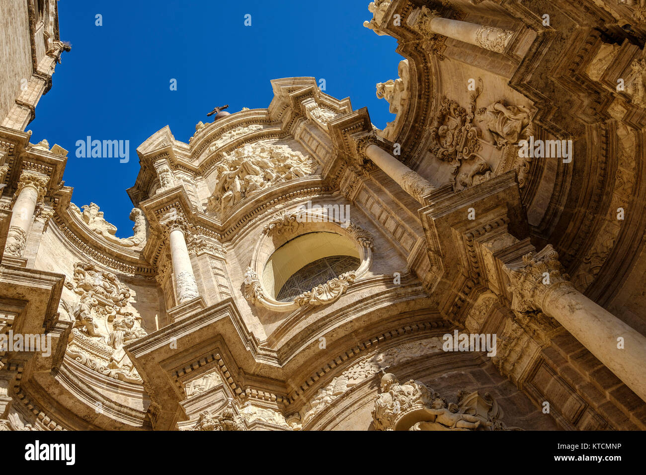 Valencia, Spagna facciata della chiesa cattedrale Foto Stock