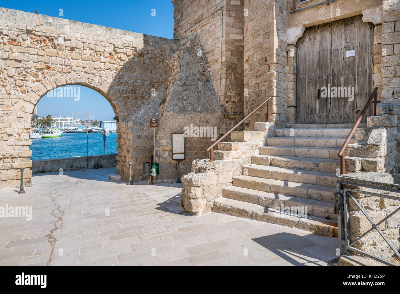 Vista panoramica di Monopoli, in provincia di bari, puglia, Italia meridionale. Foto Stock