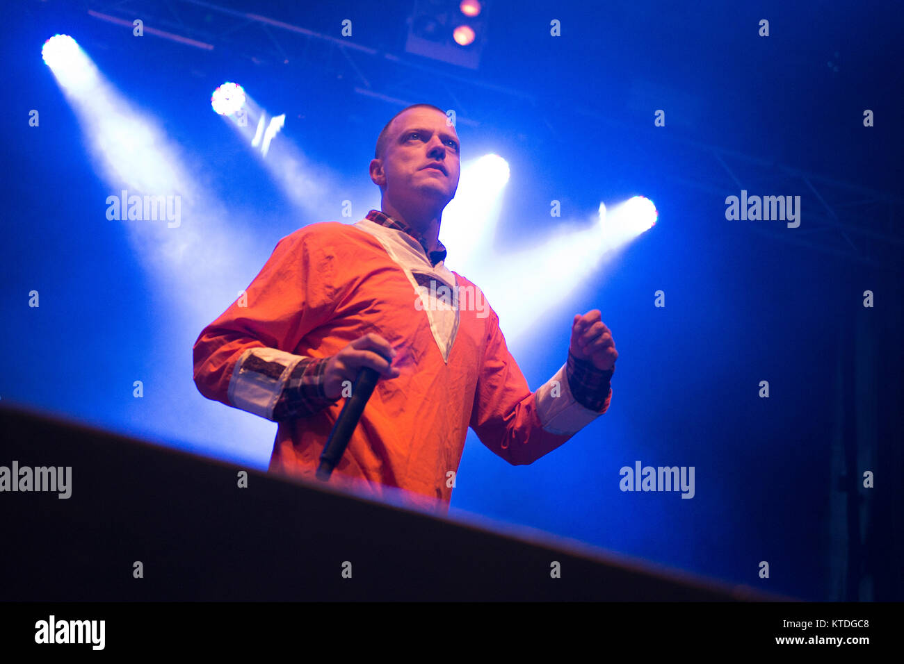 Il leggendario danese gruppo rap de Malk Koijn esegue un concerto dal vivo in corrispondenza delle isole Faeroeer festival di musica G! Festival 2014. Il gruppo è costituito da Blaes Bukki (nella foto), Geolo Geo e Mar via. Isole Faerøer 18.07.2014. Foto Stock