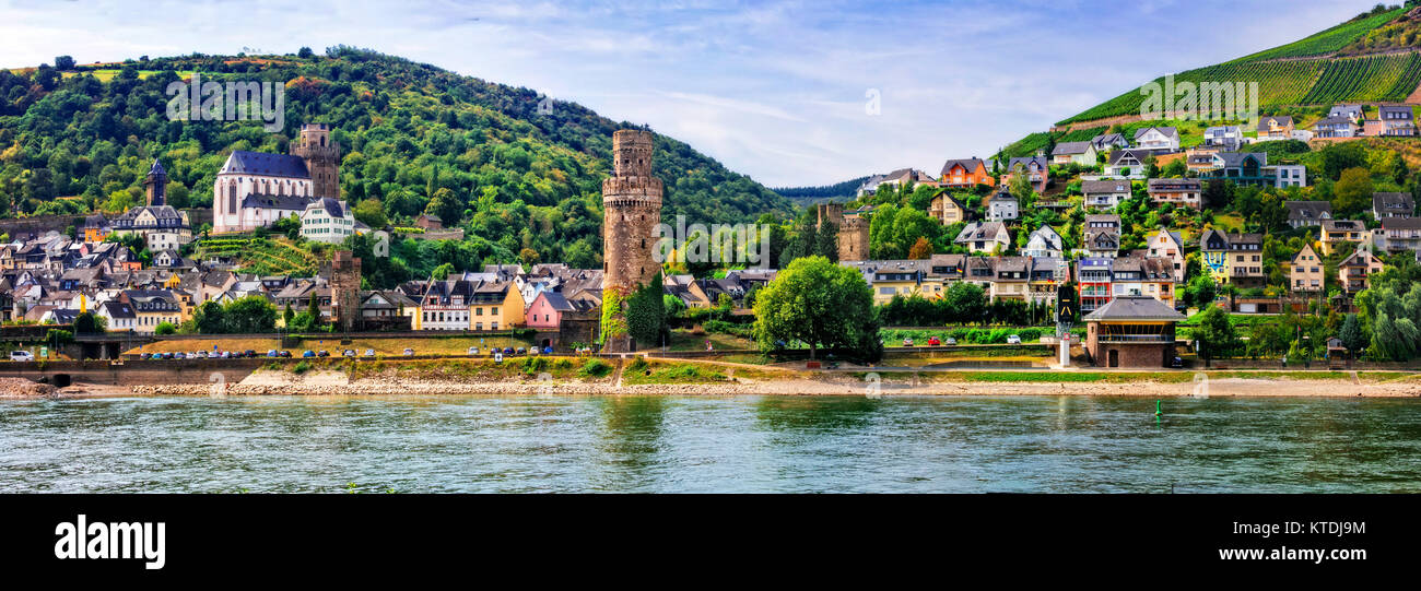 Berautiful Oberwesel village,con vista fiume Reno,vista panoramica ,Germania. Foto Stock