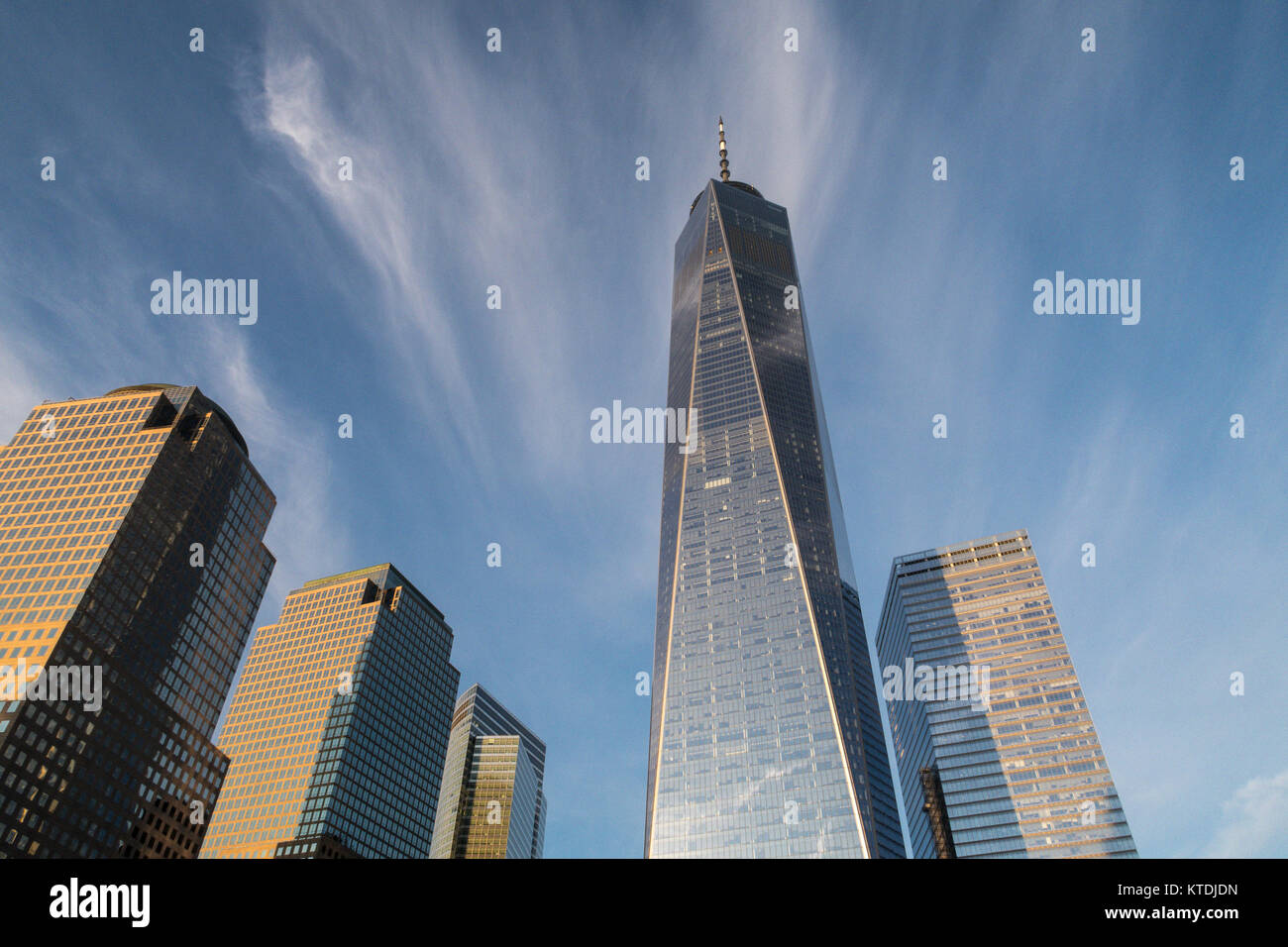 Architettura moderna presso il World Trade Center a New York City, Stati Uniti d'America Foto Stock