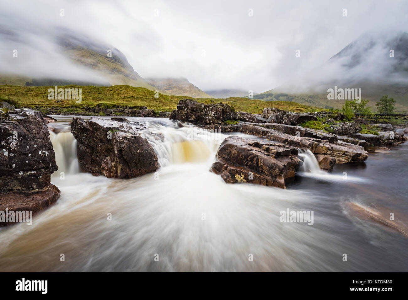 Gran Bretagna, Scozia, Highlands scozzesi, Glen Etive, Etive Fiume Fiume, Etive cade Foto Stock